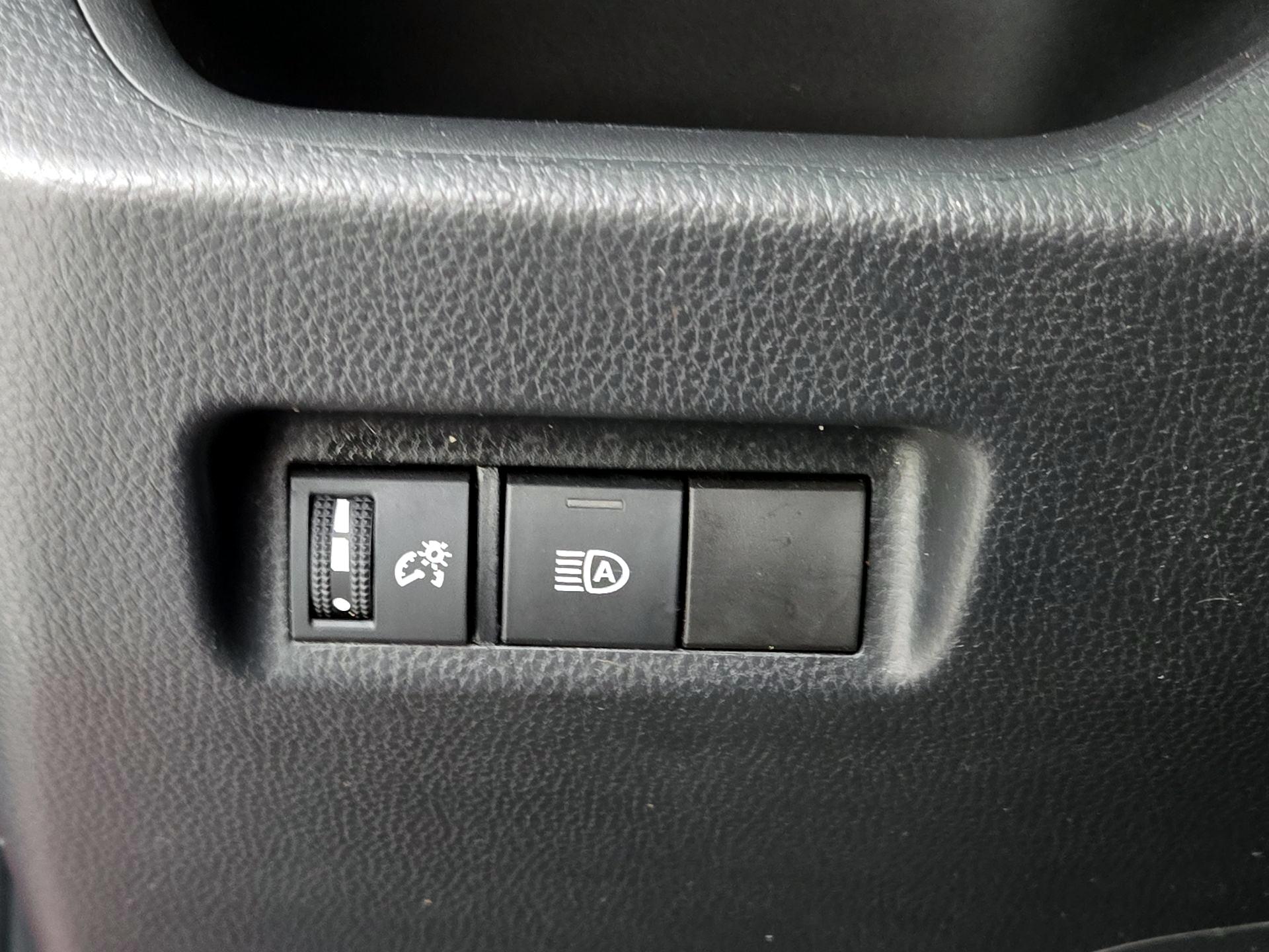 Thumbnail: 2023 Toyota RAV4 - 13