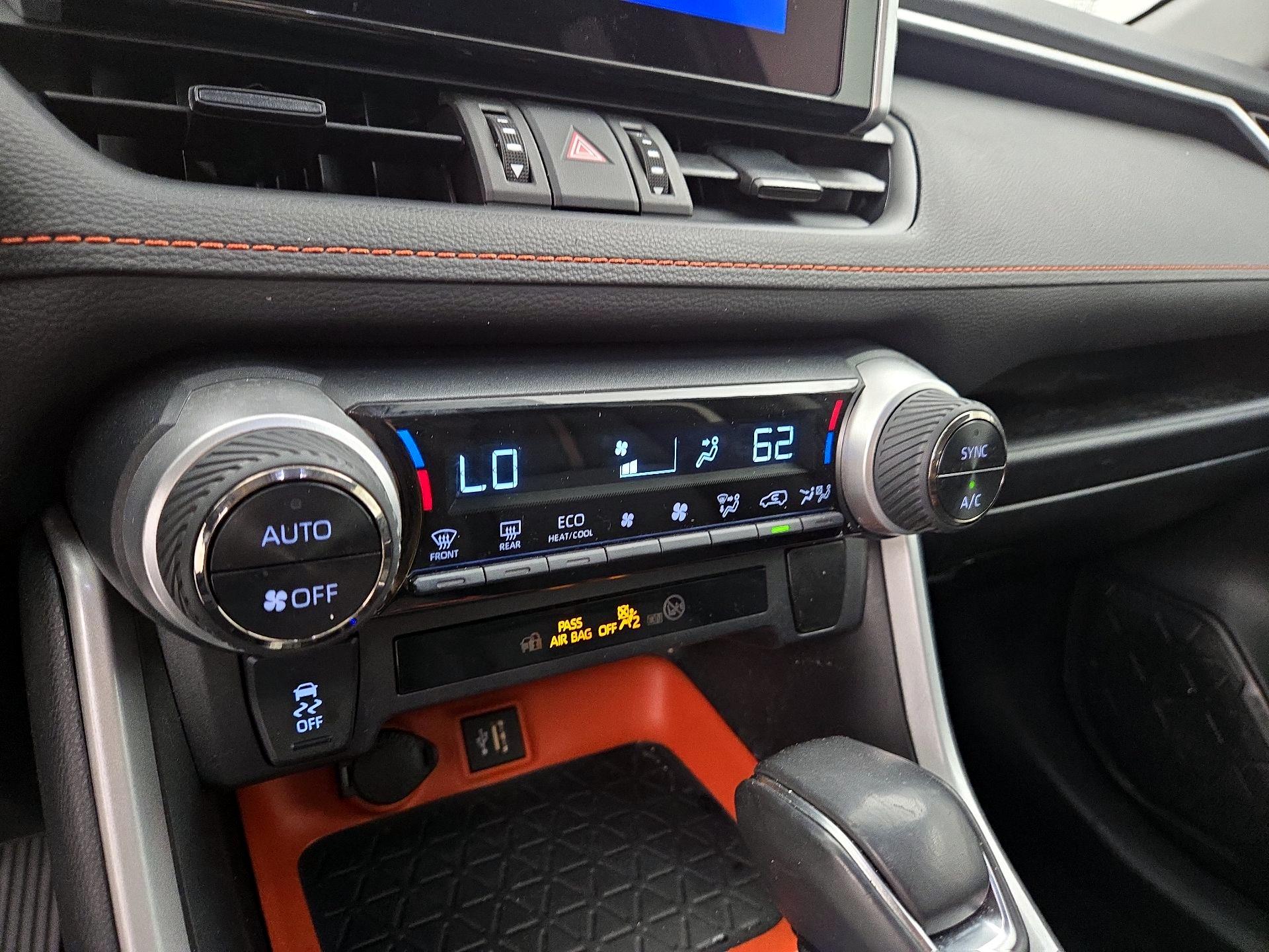 Thumbnail: 2023 Toyota RAV4 - 16