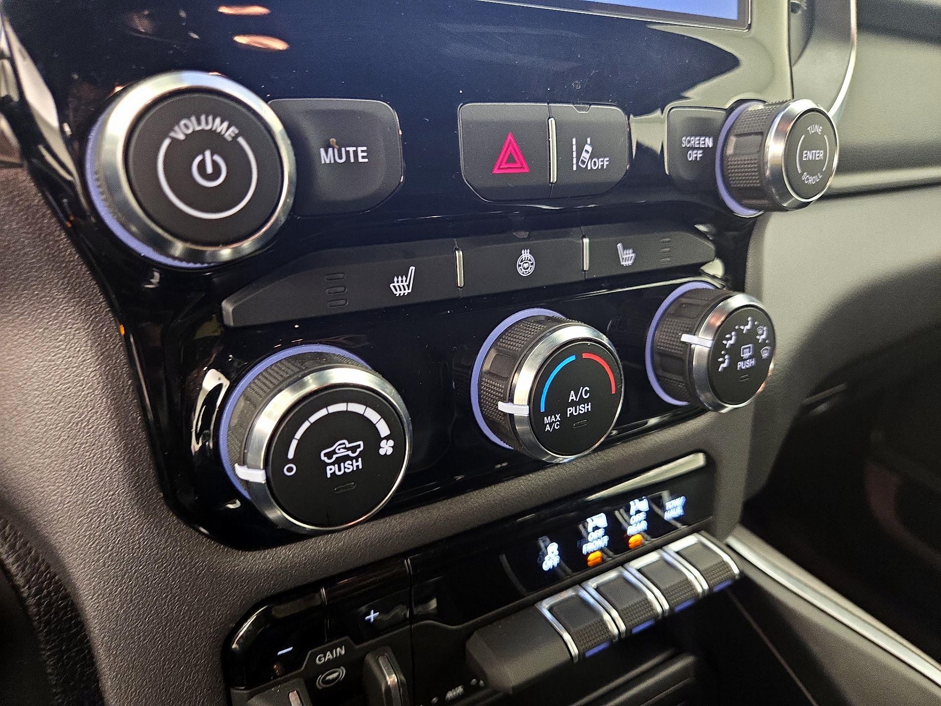 Thumbnail: 2025 RAM 1500 - 16