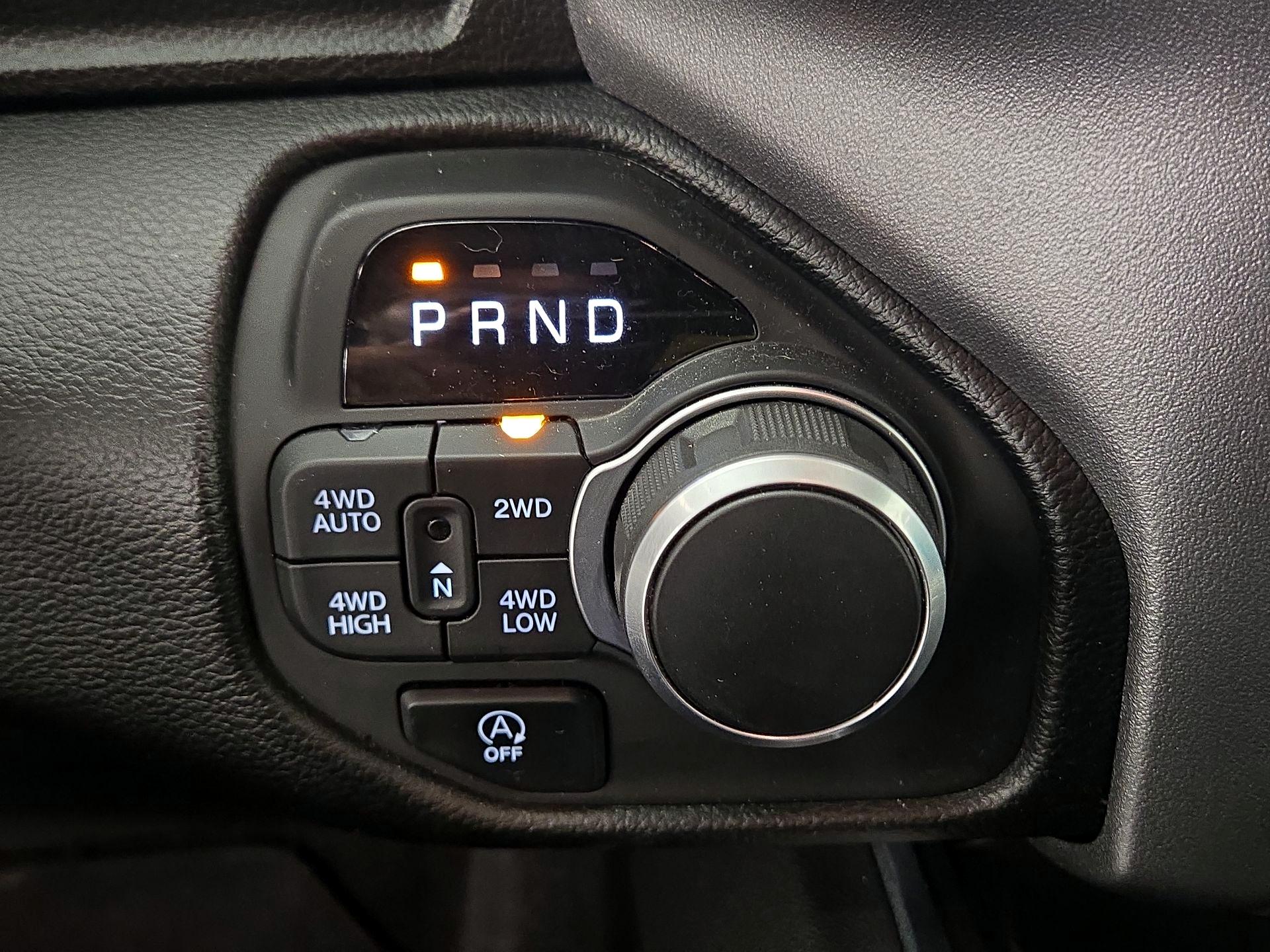 Thumbnail: 2025 RAM 1500 - 17