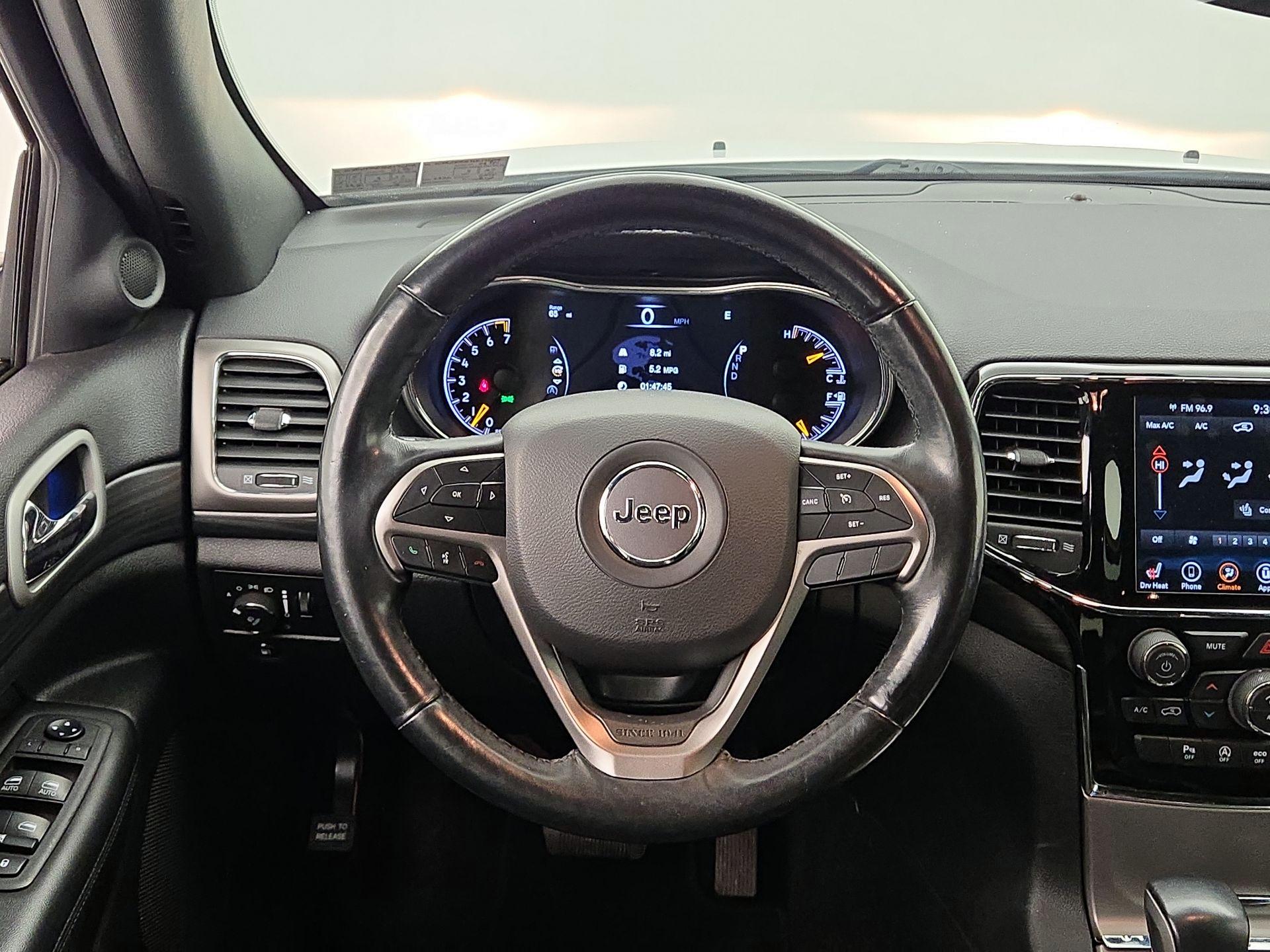 Thumbnail: 2020 Jeep Grand Cherokee - 10