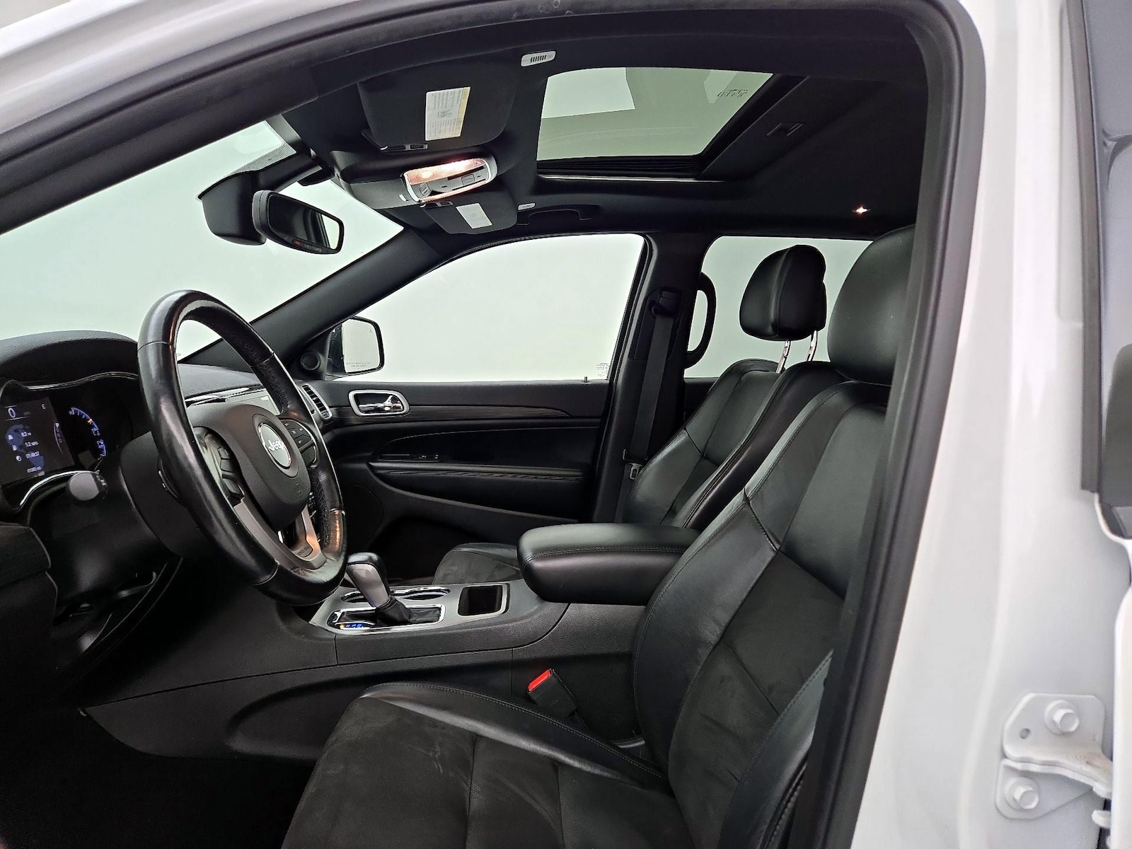 2020 Jeep Grand Cherokee Altitude - Photo 21