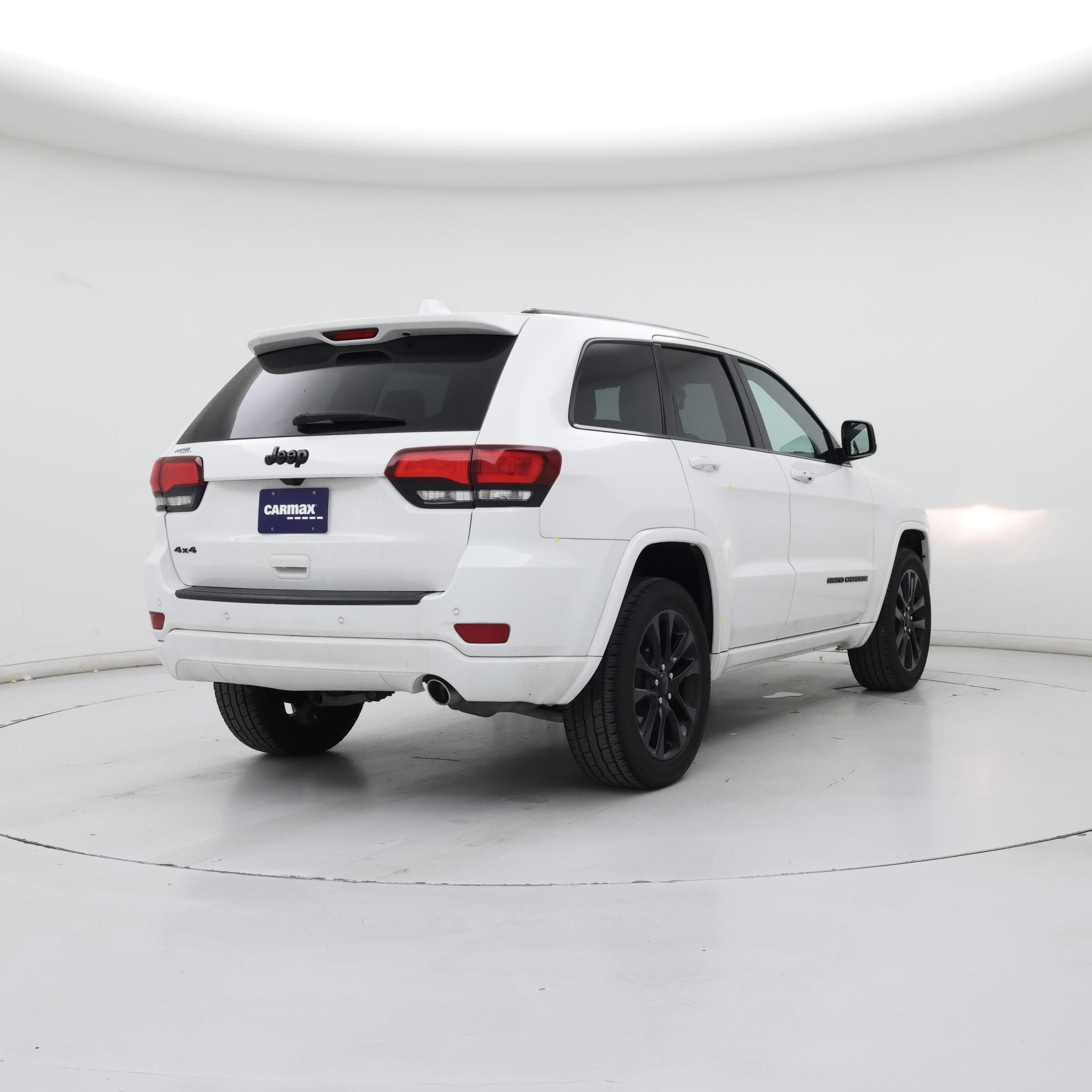 Thumbnail: 2020 Jeep Grand Cherokee - 8