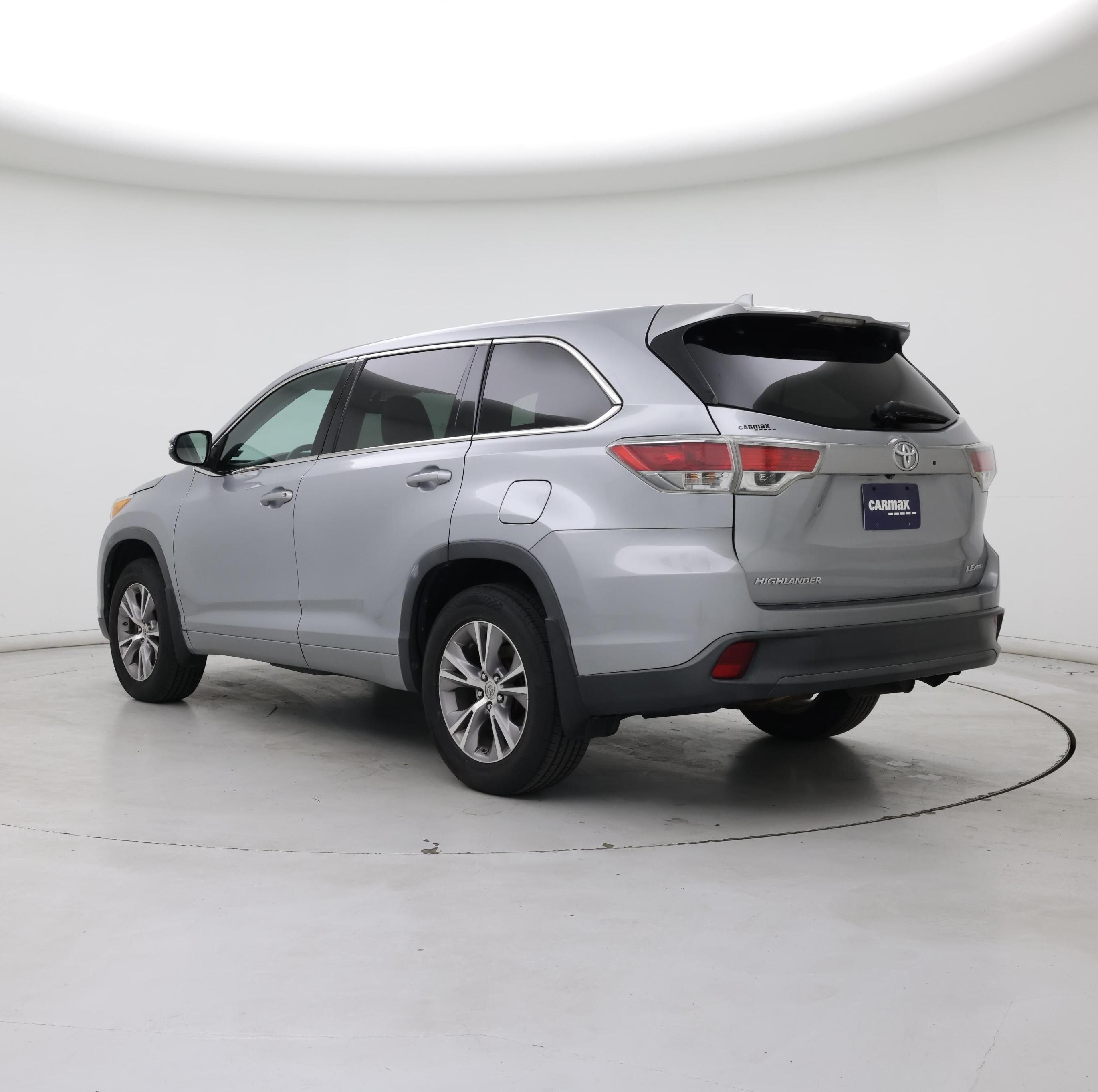 Thumbnail: 2015 Toyota Highlander - 2