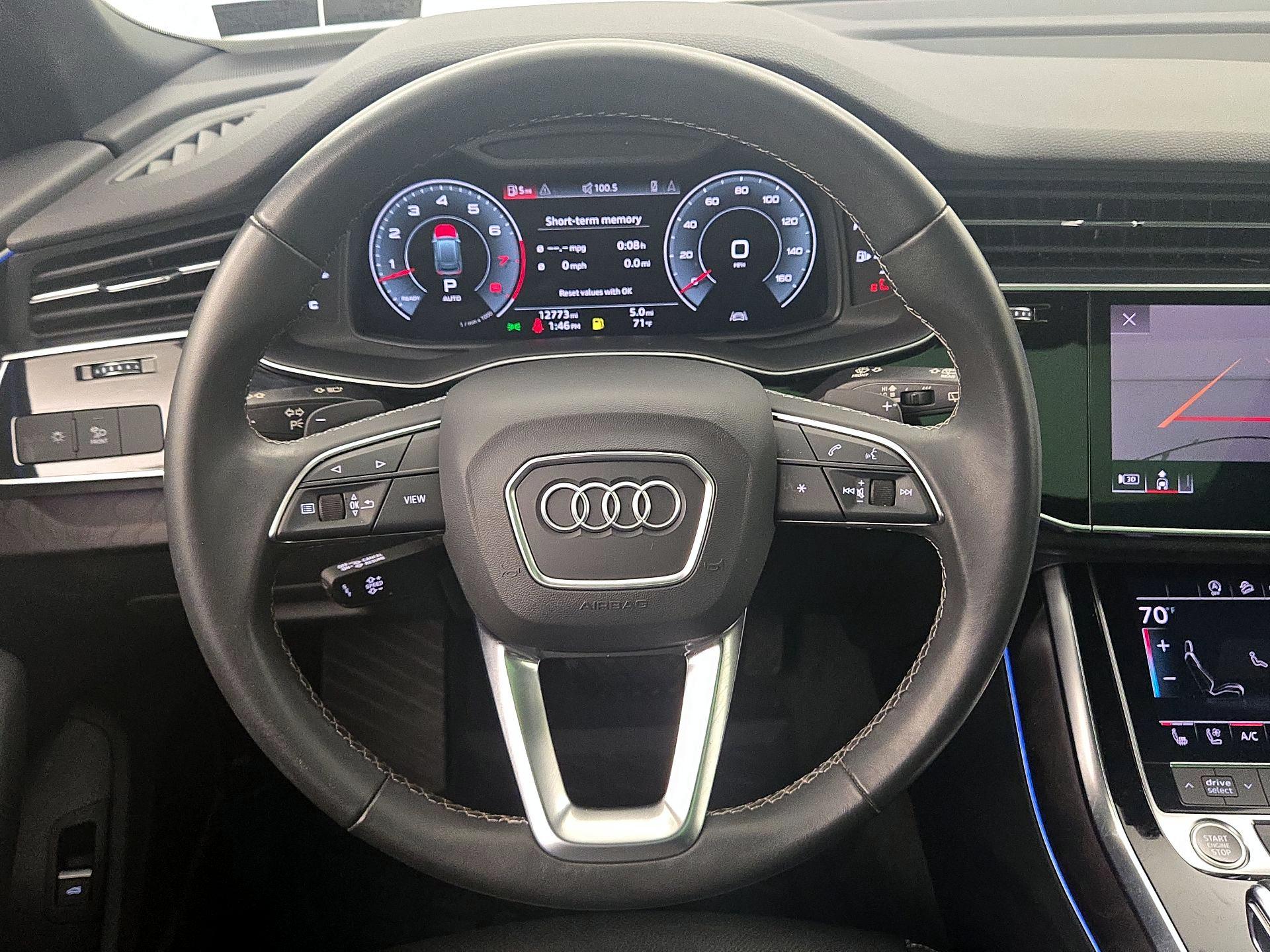 Thumbnail: 2021 Audi Q8 - 10