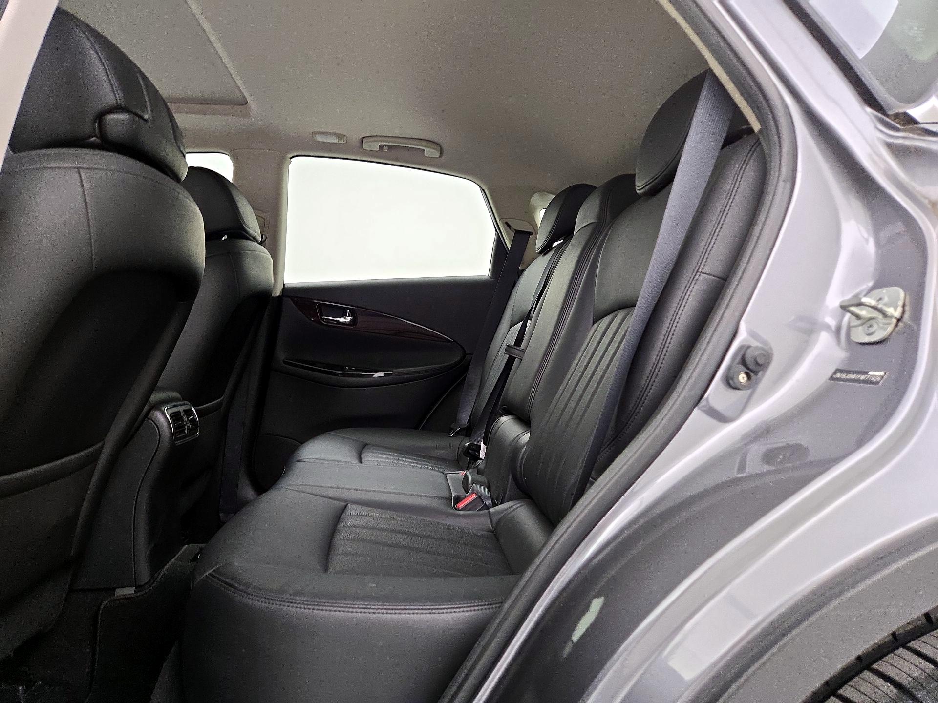 Thumbnail: 2015 INFINITI QX50 - 20