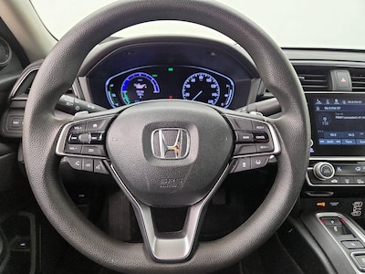 Steering Wheel & Instrument Cluster (On)