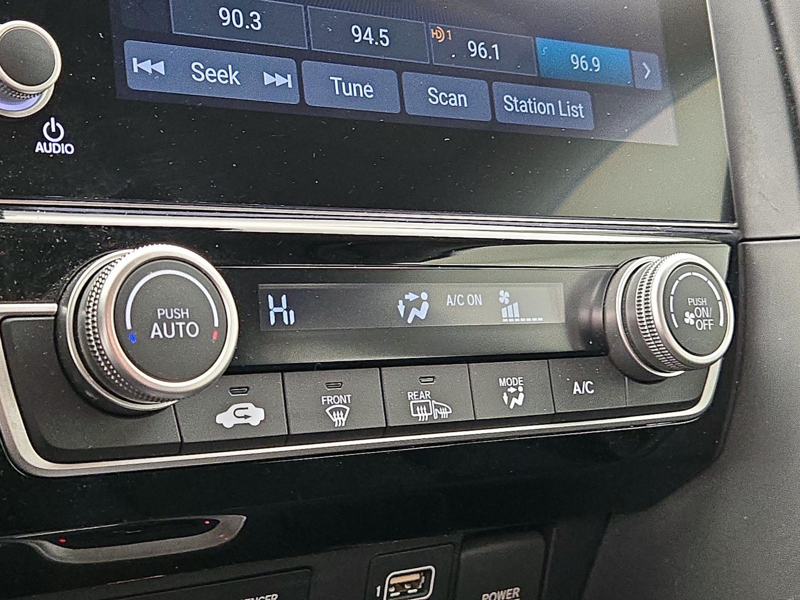 2020 Honda Insight EX - Photo 16
