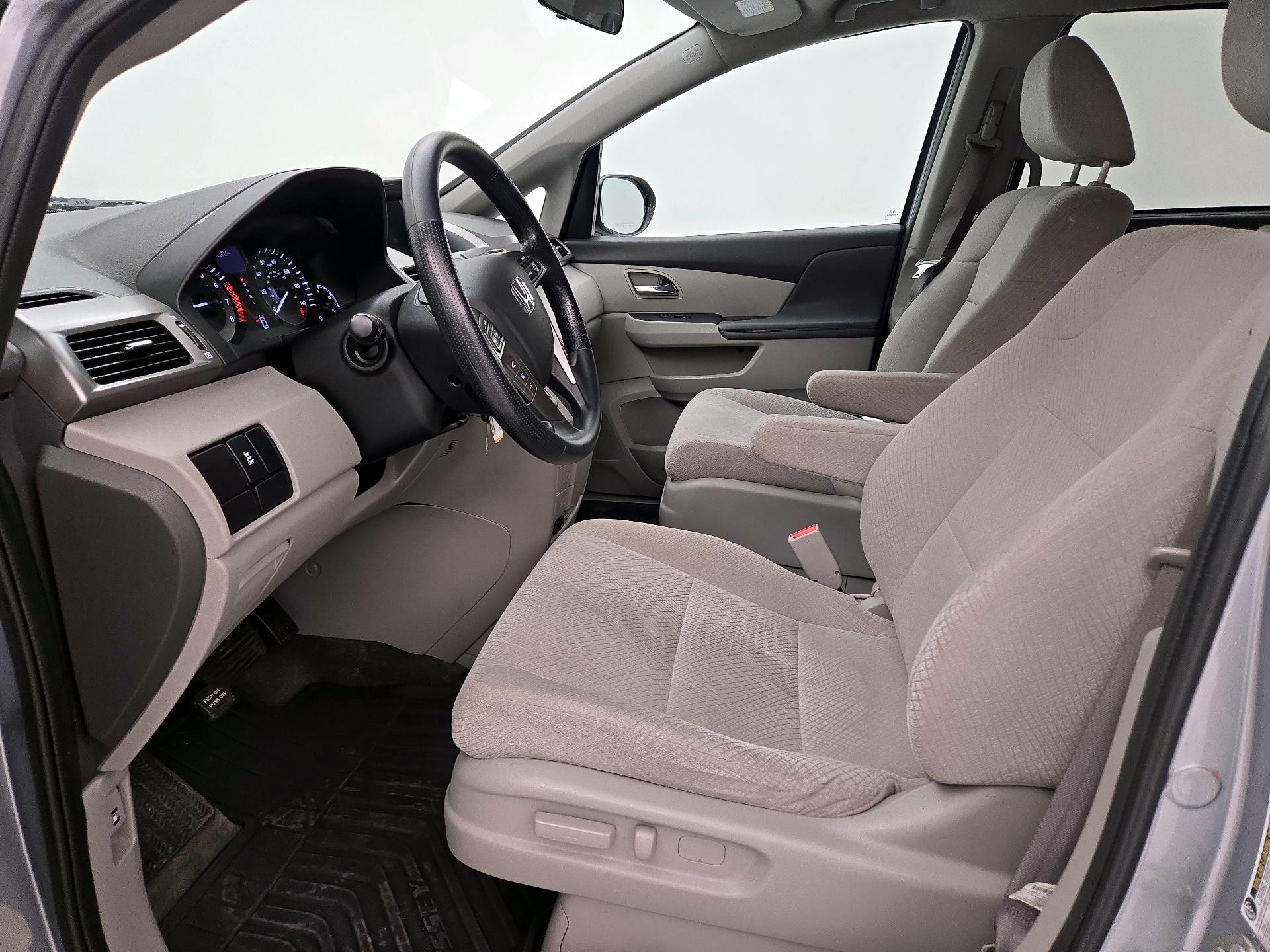 Thumbnail: 2016 Honda Odyssey - 11