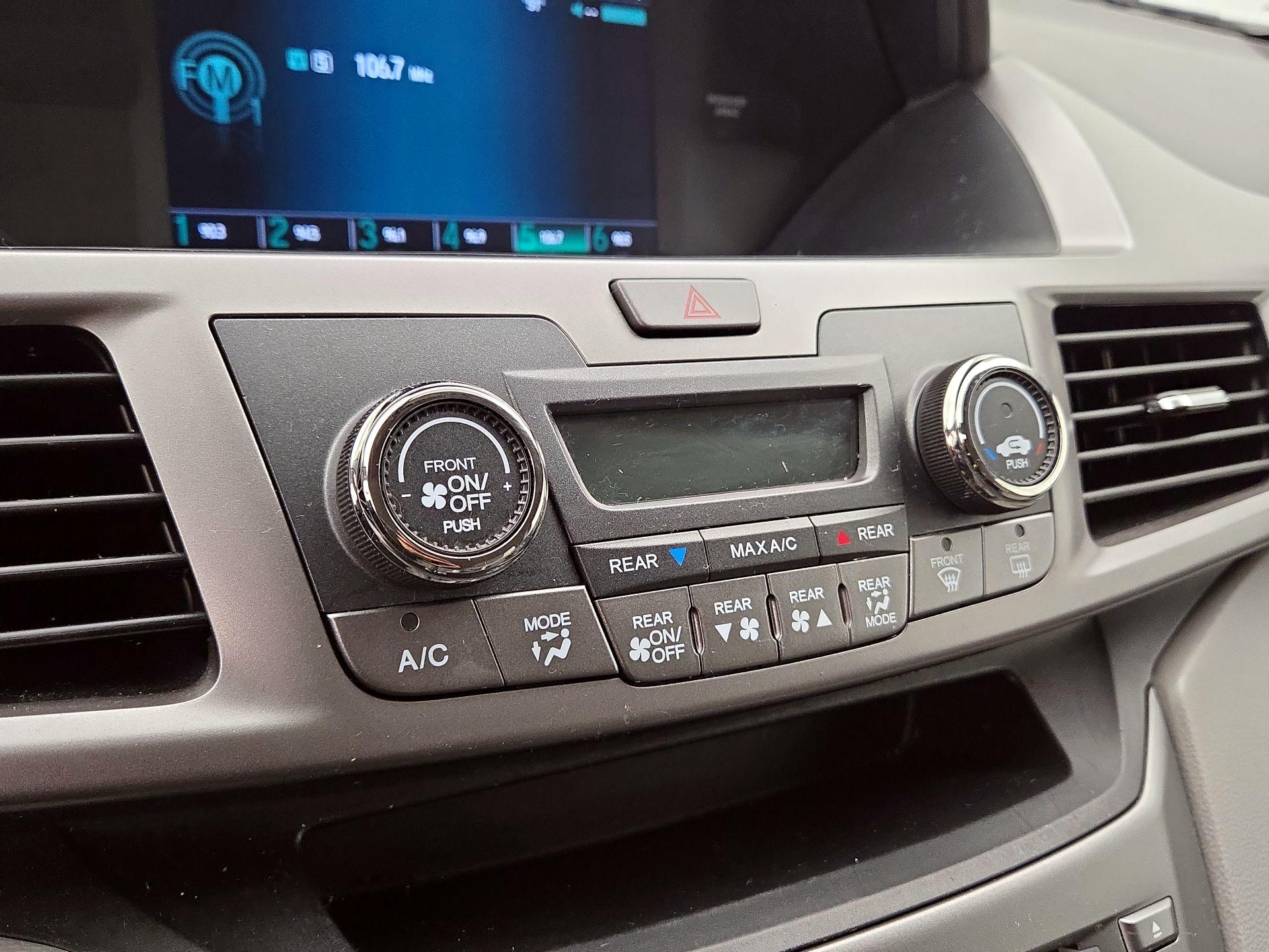 Thumbnail: 2016 Honda Odyssey - 16