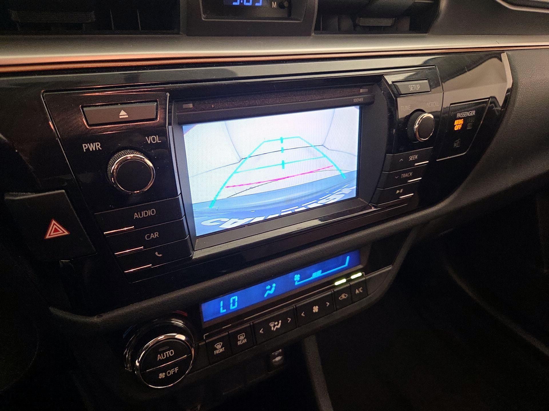Thumbnail: 2014 Toyota Corolla - 14