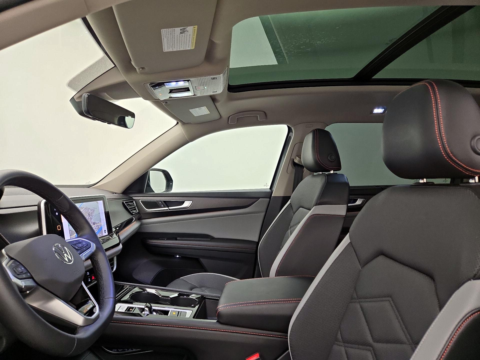 Thumbnail: 2024 Volkswagen Atlas - 19