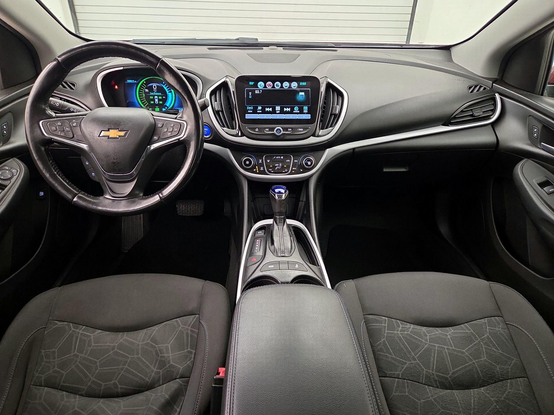 Thumbnail: 2018 Chevrolet Volt - 9