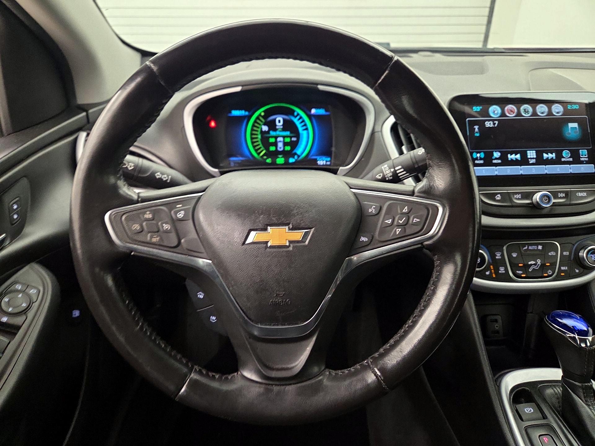 Thumbnail: 2018 Chevrolet Volt - 10
