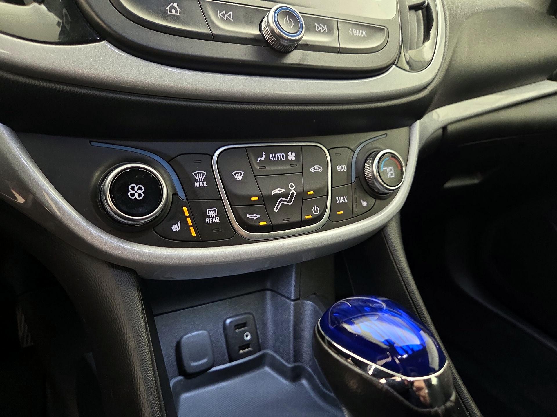 Thumbnail: 2018 Chevrolet Volt - 15
