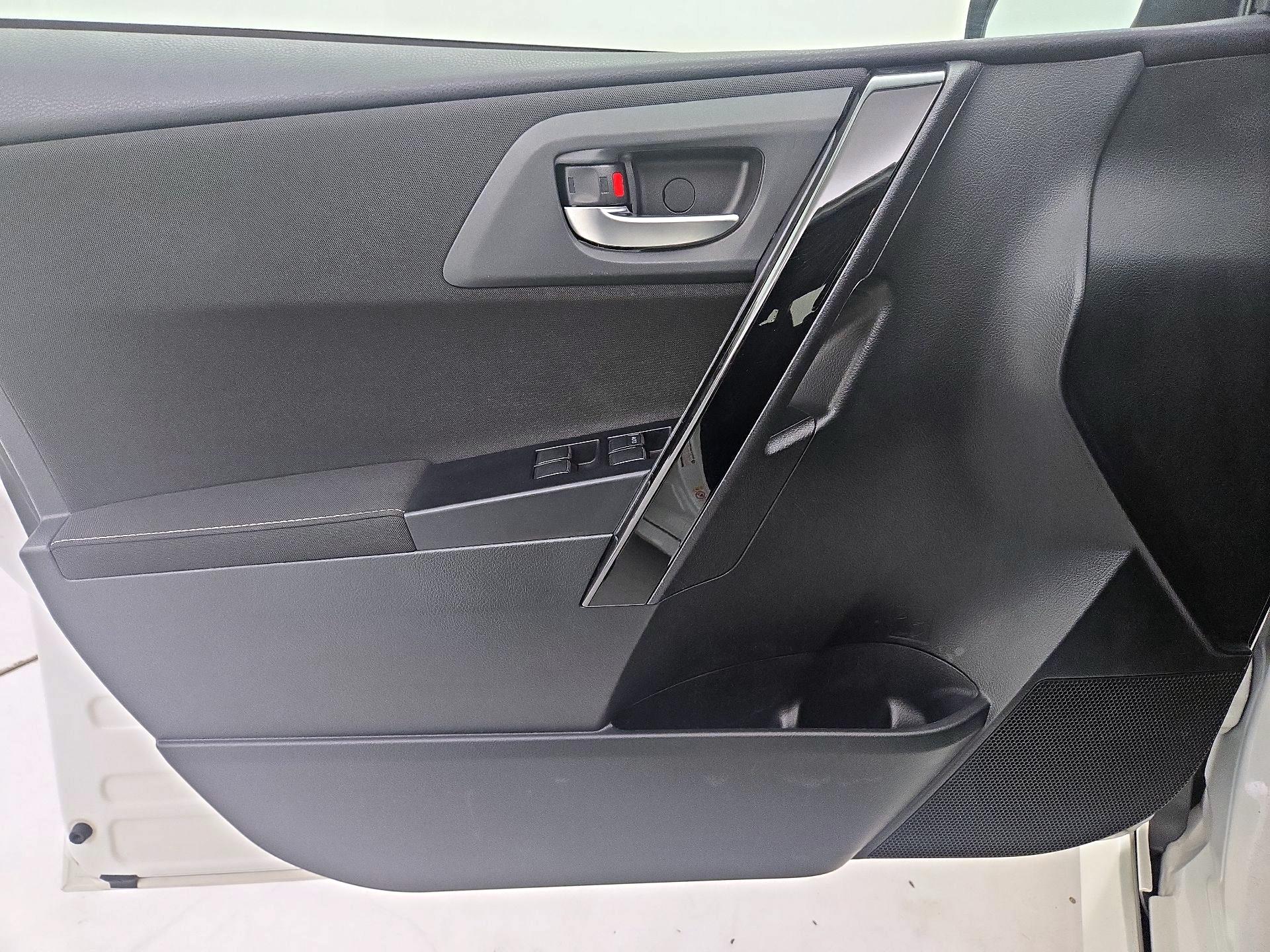 Thumbnail: 2018 Toyota Corolla iM - 12