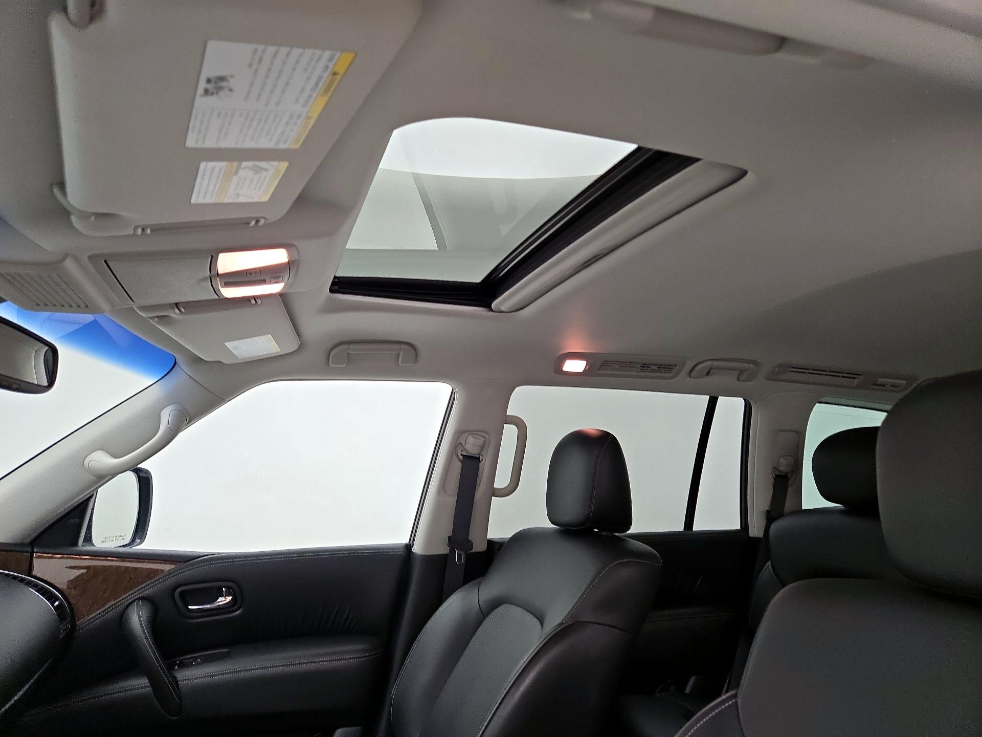 Thumbnail: 2017 INFINITI QX80 - 20