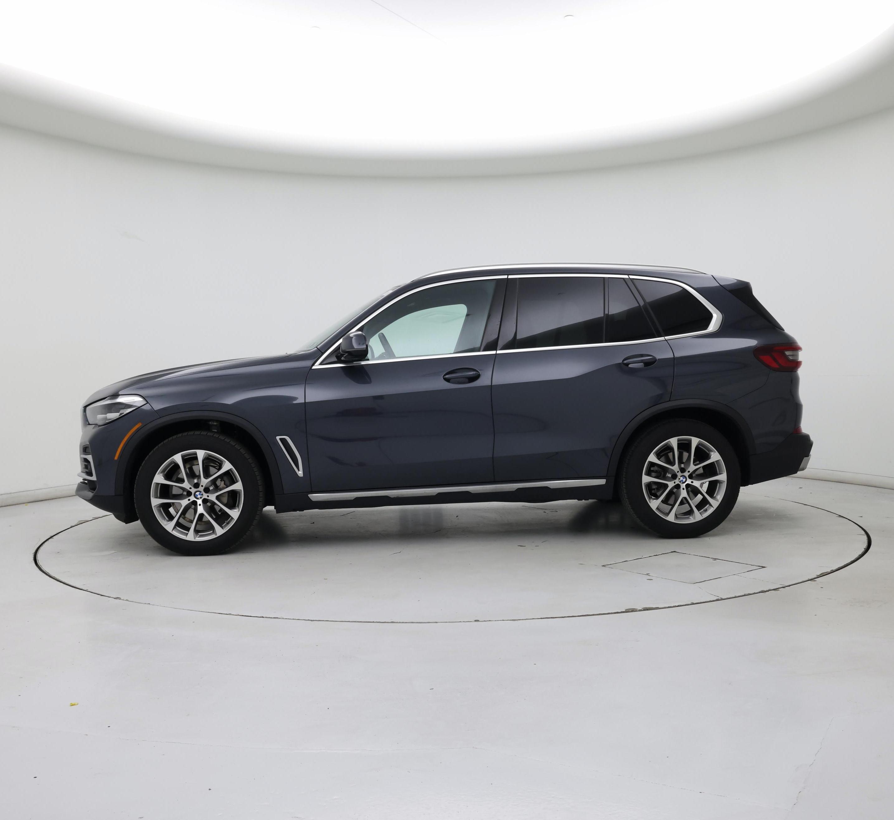 Thumbnail: 2022 BMW X5 - 3