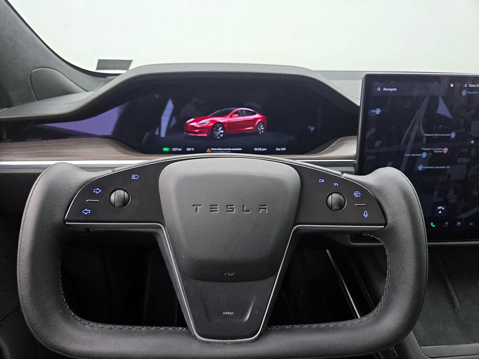 Thumbnail: 2022 Tesla Model S - 10