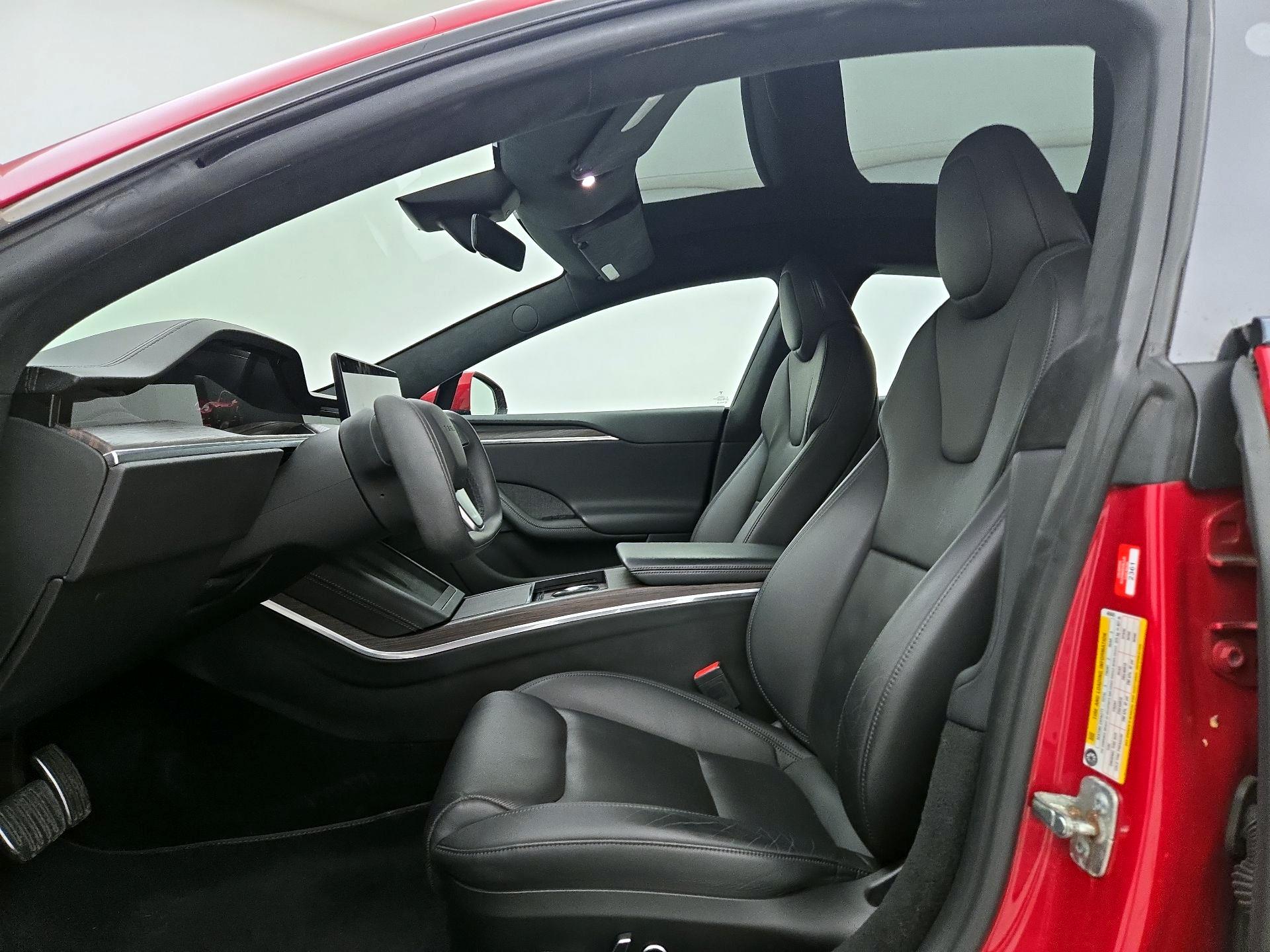 Thumbnail: 2022 Tesla Model S - 11