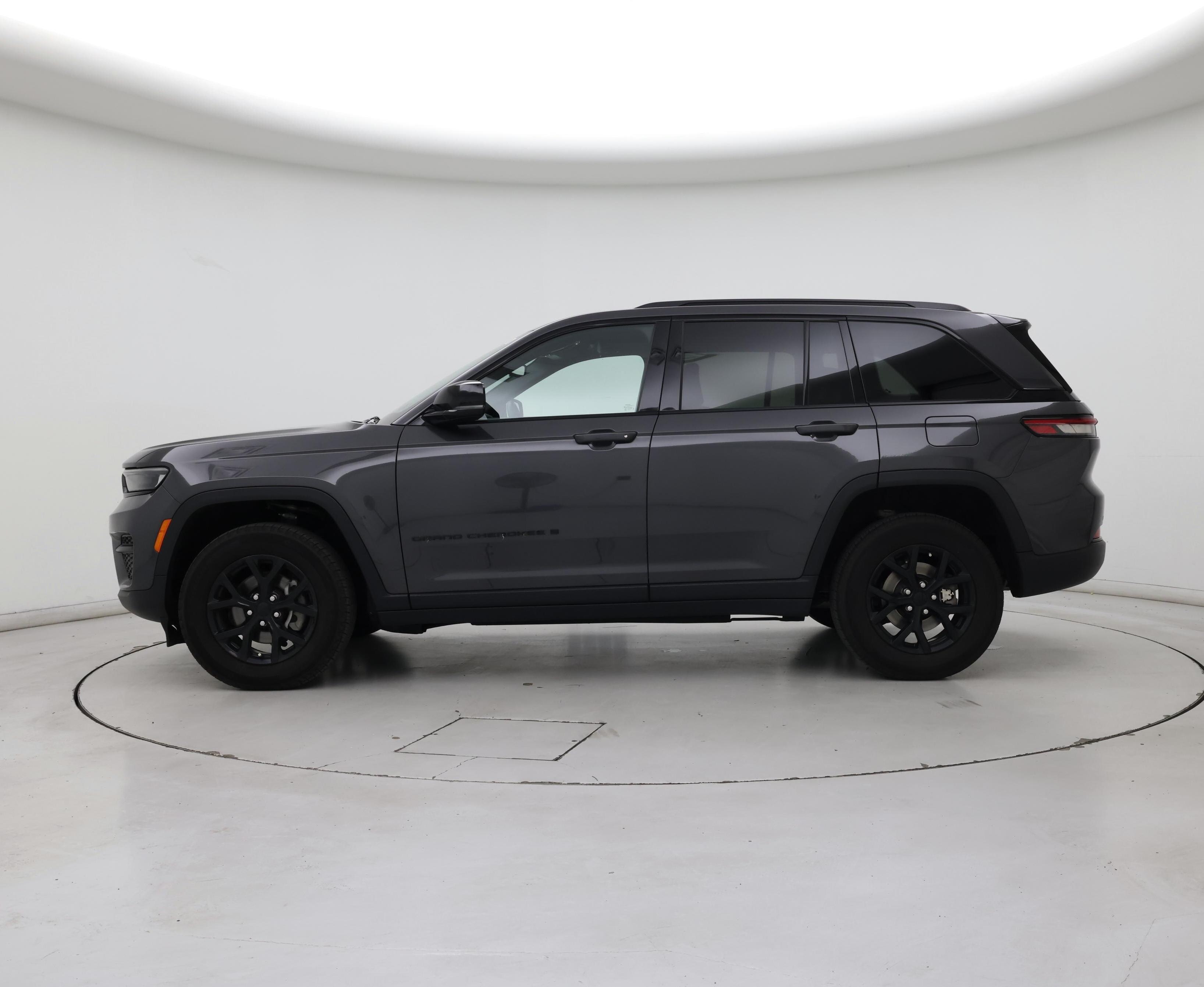 Thumbnail: 2024 Jeep Grand Cherokee - 3