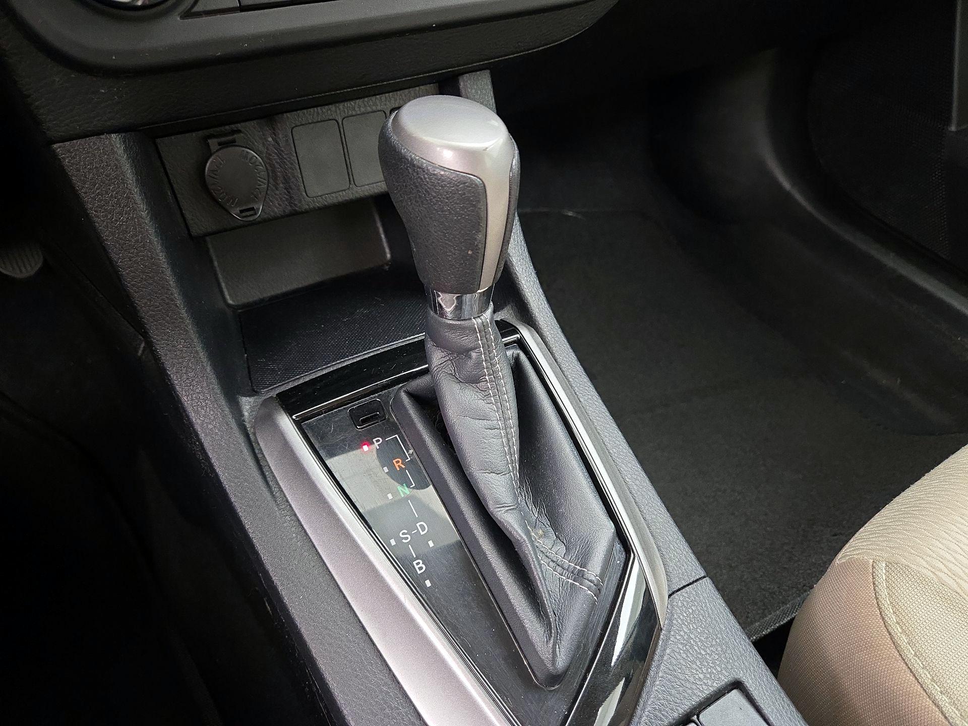 Thumbnail: 2014 Toyota Corolla - 17