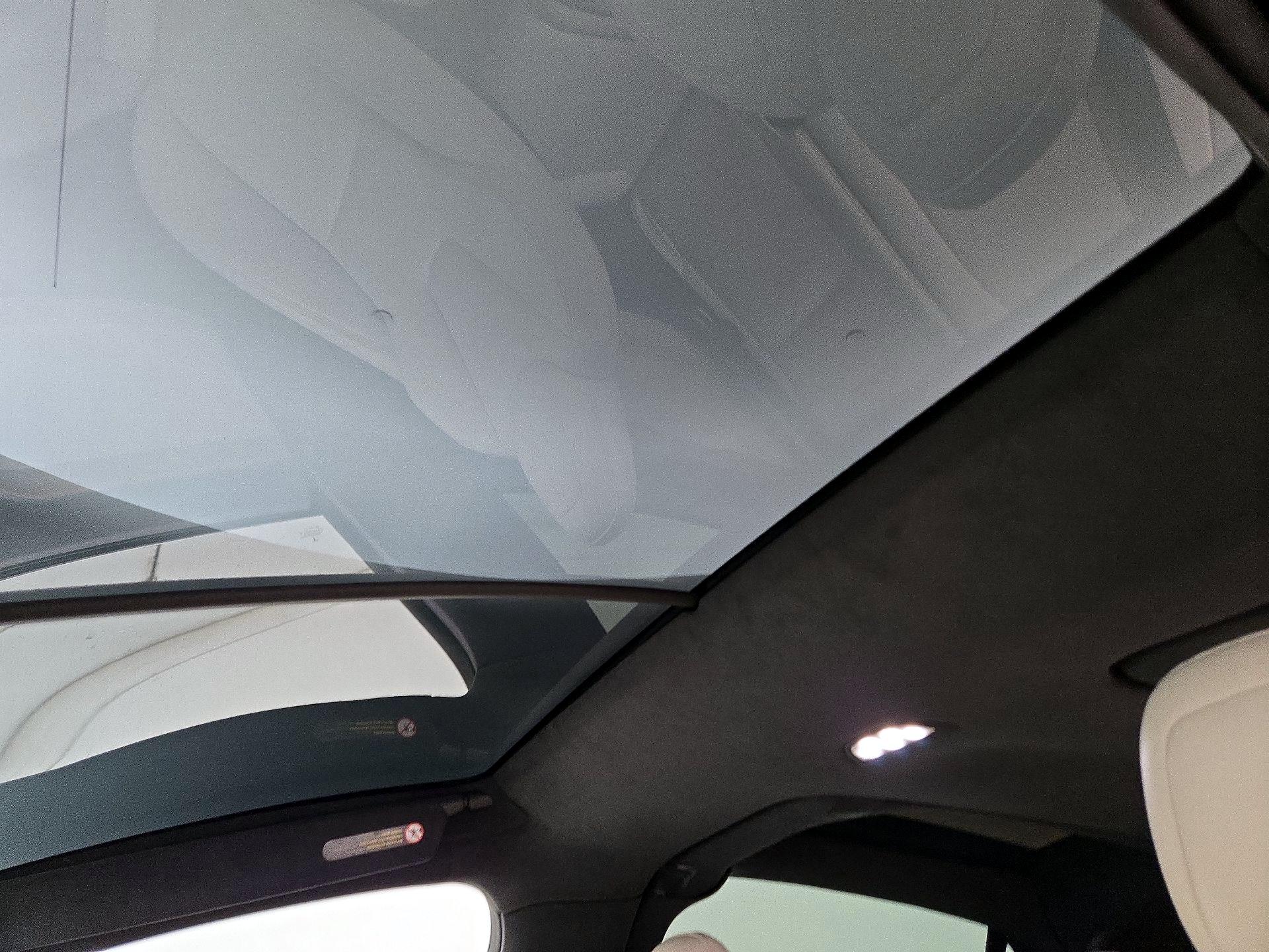 Thumbnail: 2020 Tesla Model X - 19