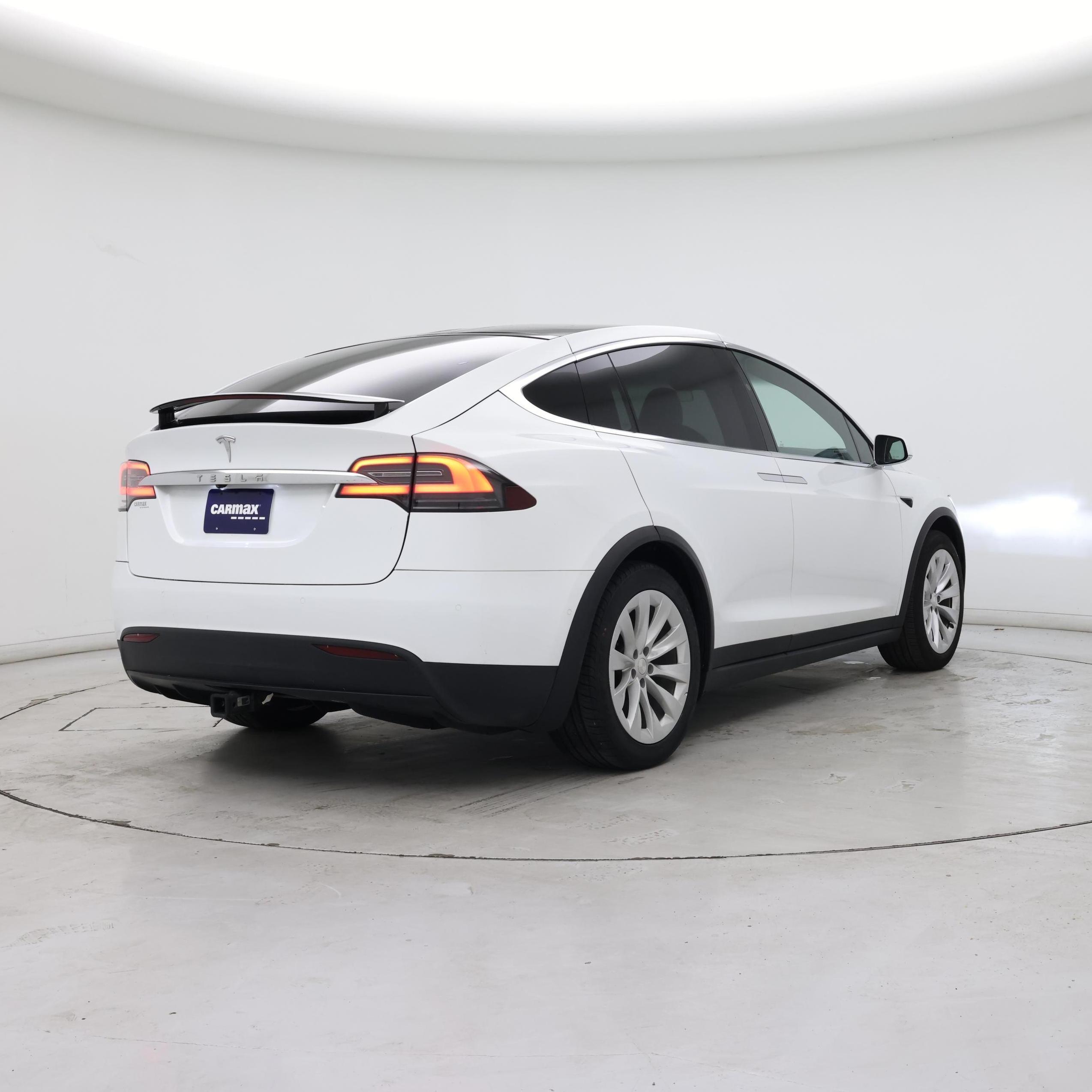 Thumbnail: 2020 Tesla Model X - 8