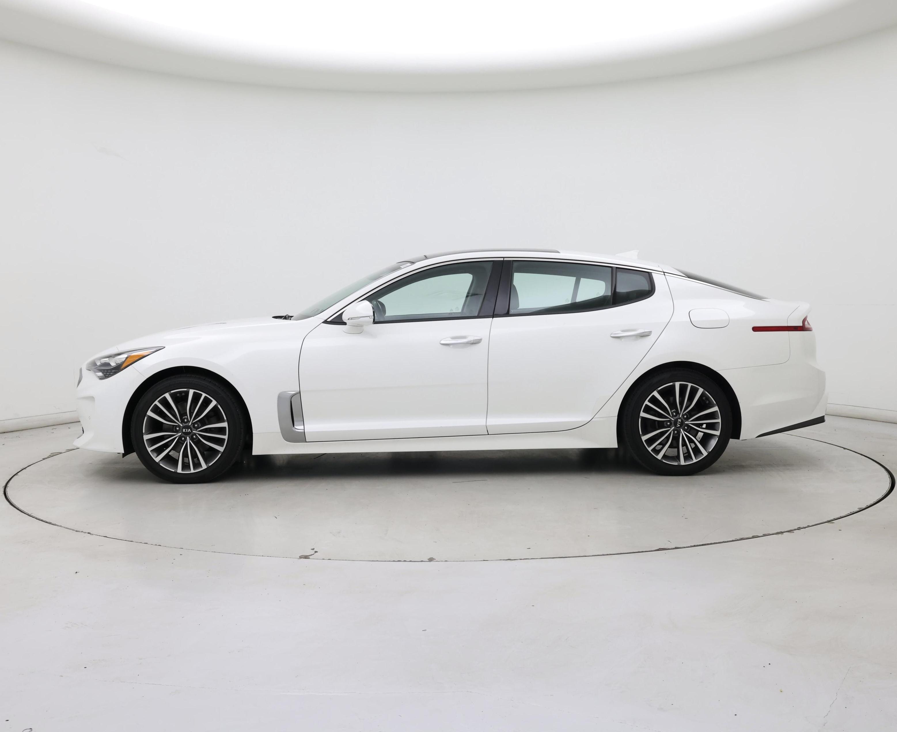 Thumbnail: 2019 Kia Stinger - 3