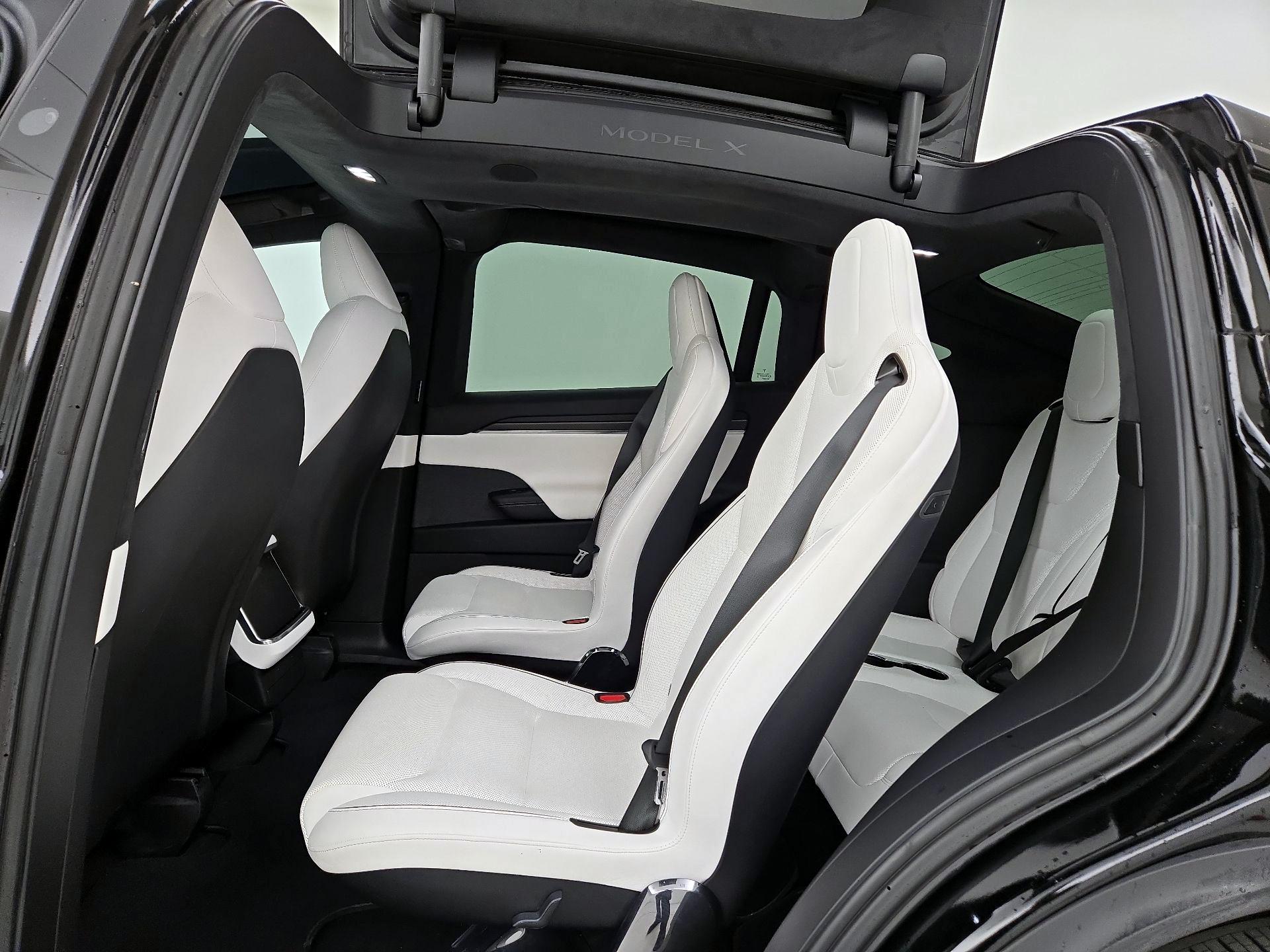 Thumbnail: 2023 Tesla Model X - 19