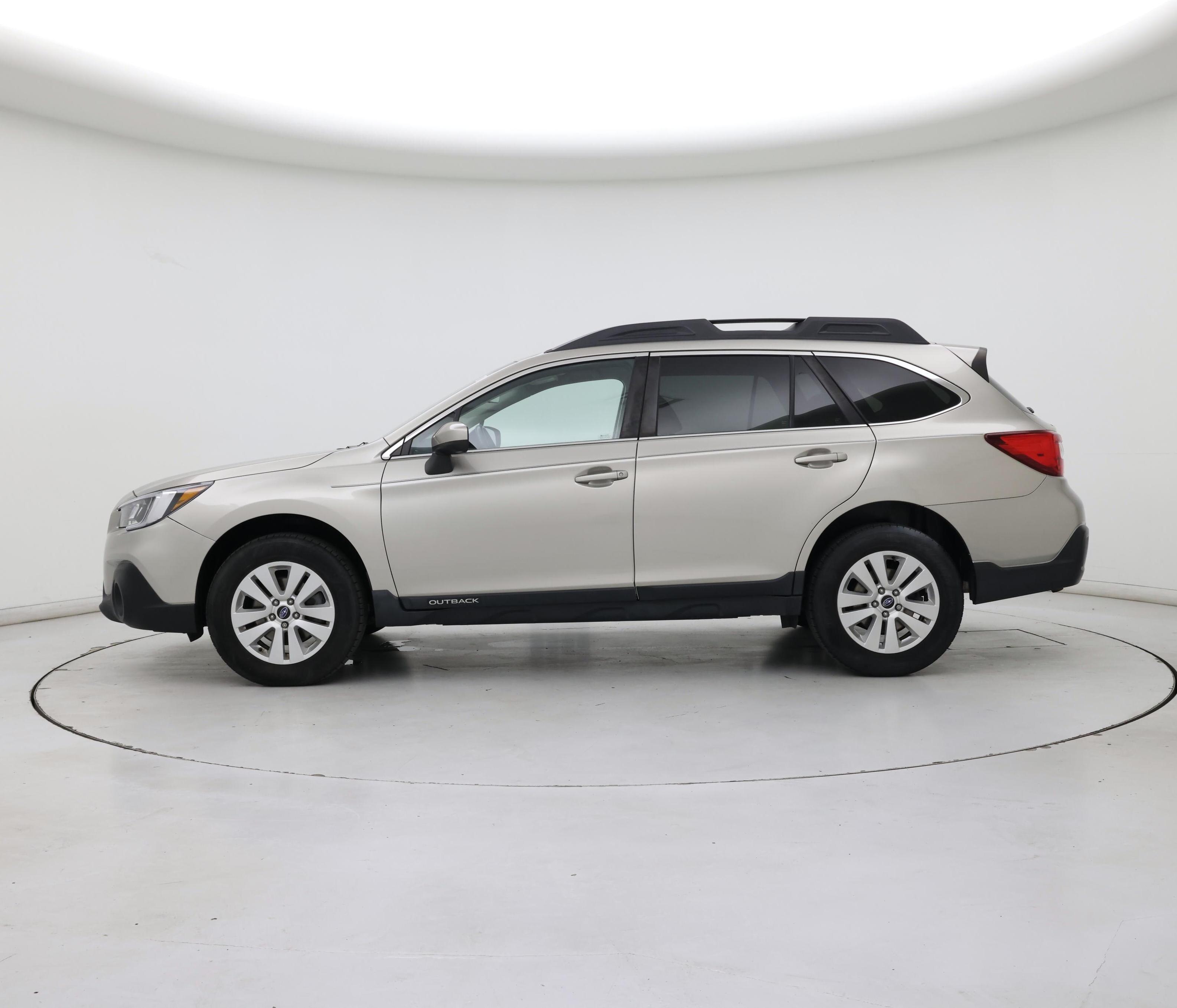 Thumbnail: 2019 Subaru Outback - 3