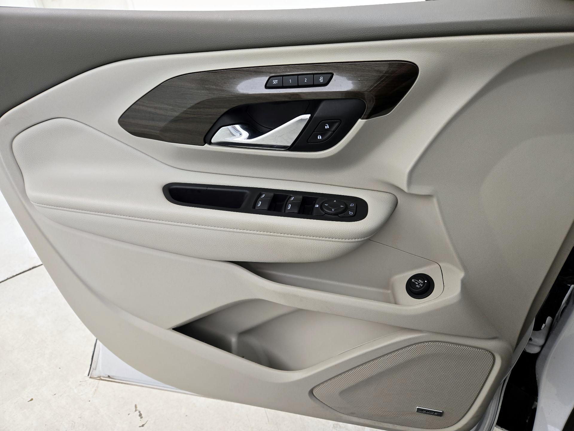 Thumbnail: 2020 GMC Terrain - 12