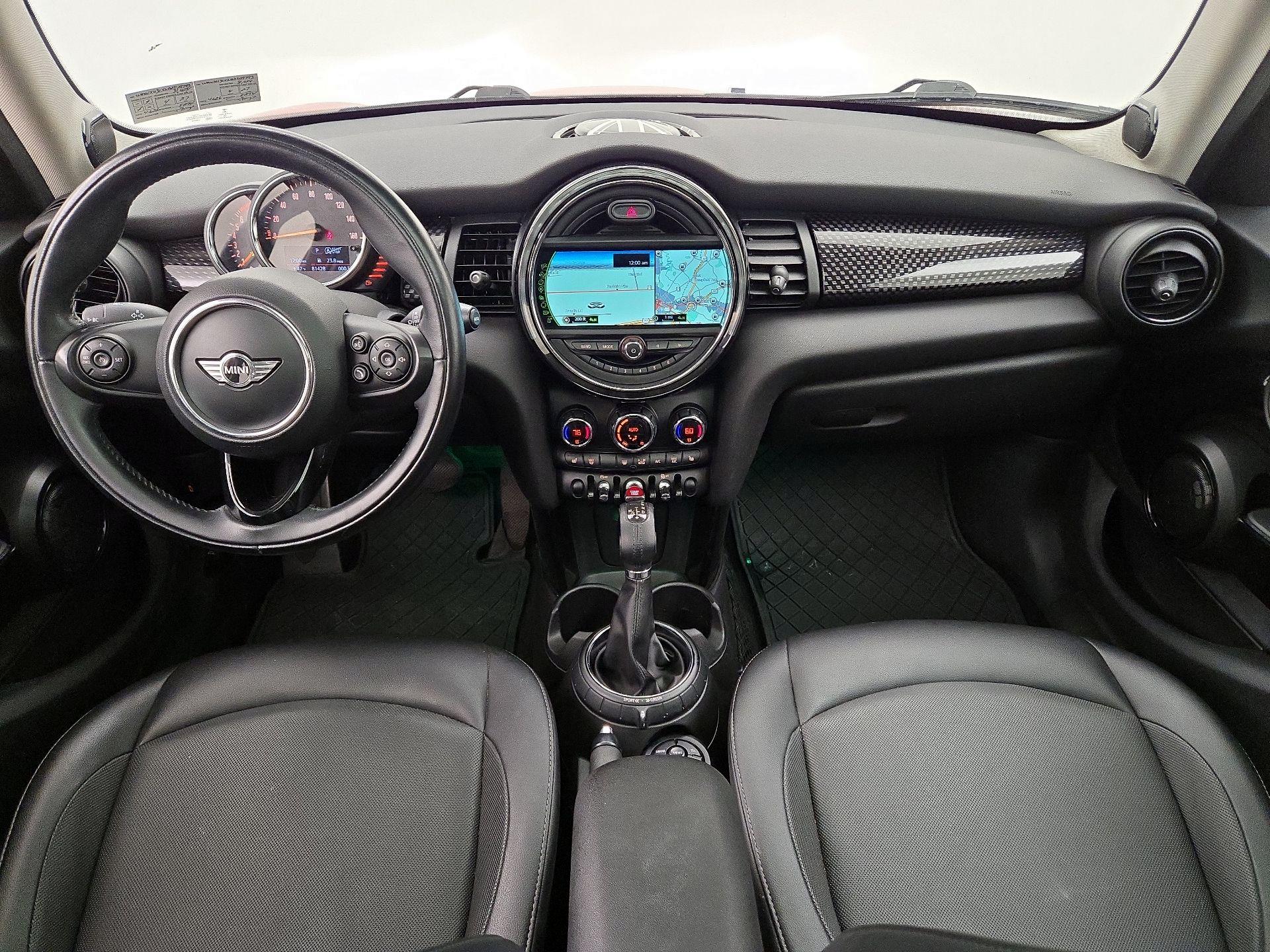 Thumbnail: 2016 MINI Cooper Hardtop - 9