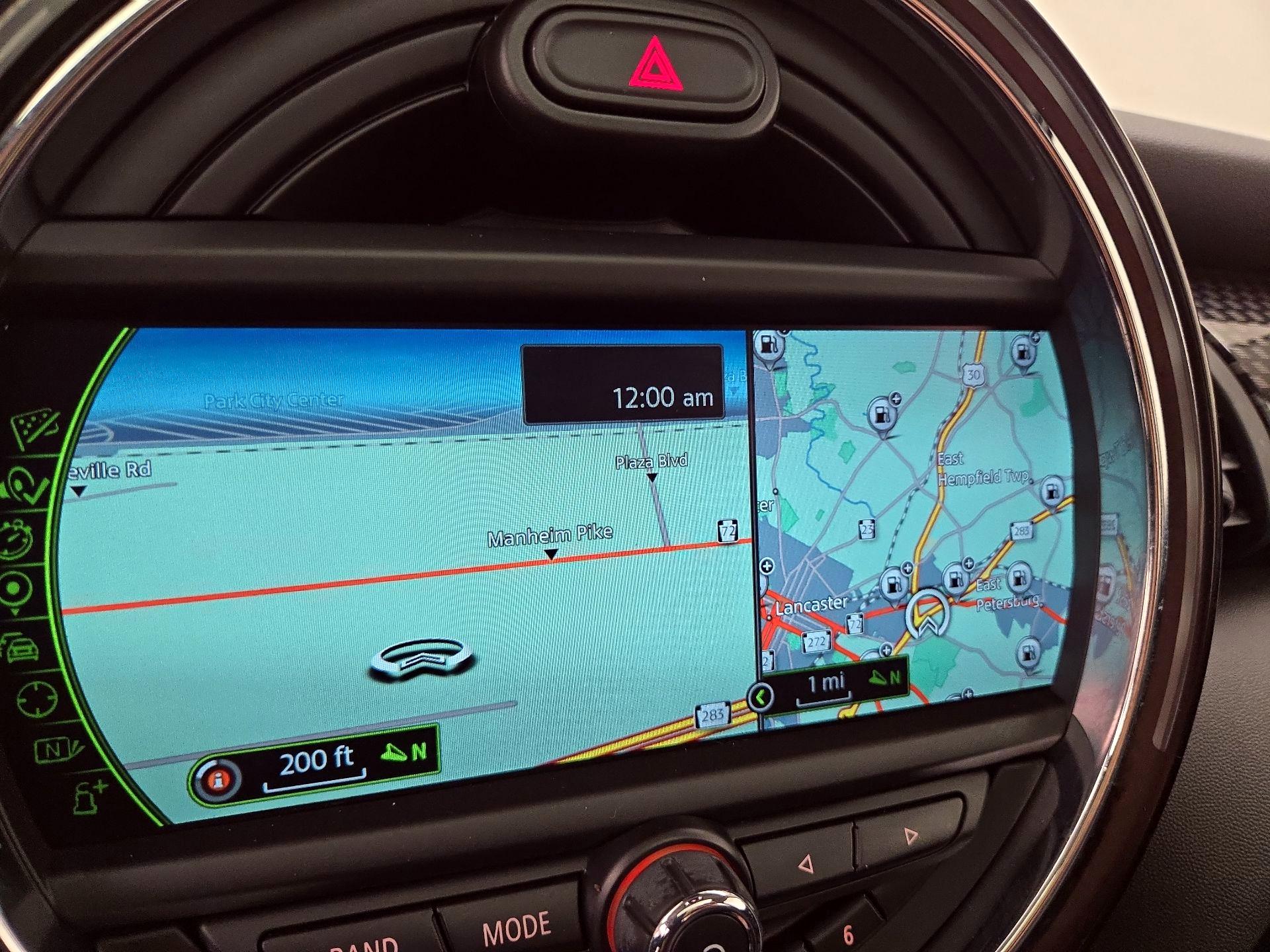 Thumbnail: 2016 MINI Cooper Hardtop - 14