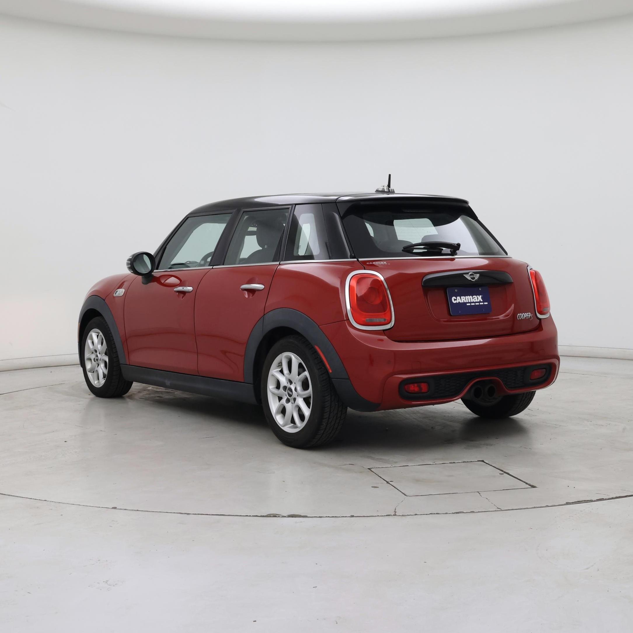 Thumbnail: 2016 MINI Cooper Hardtop - 2