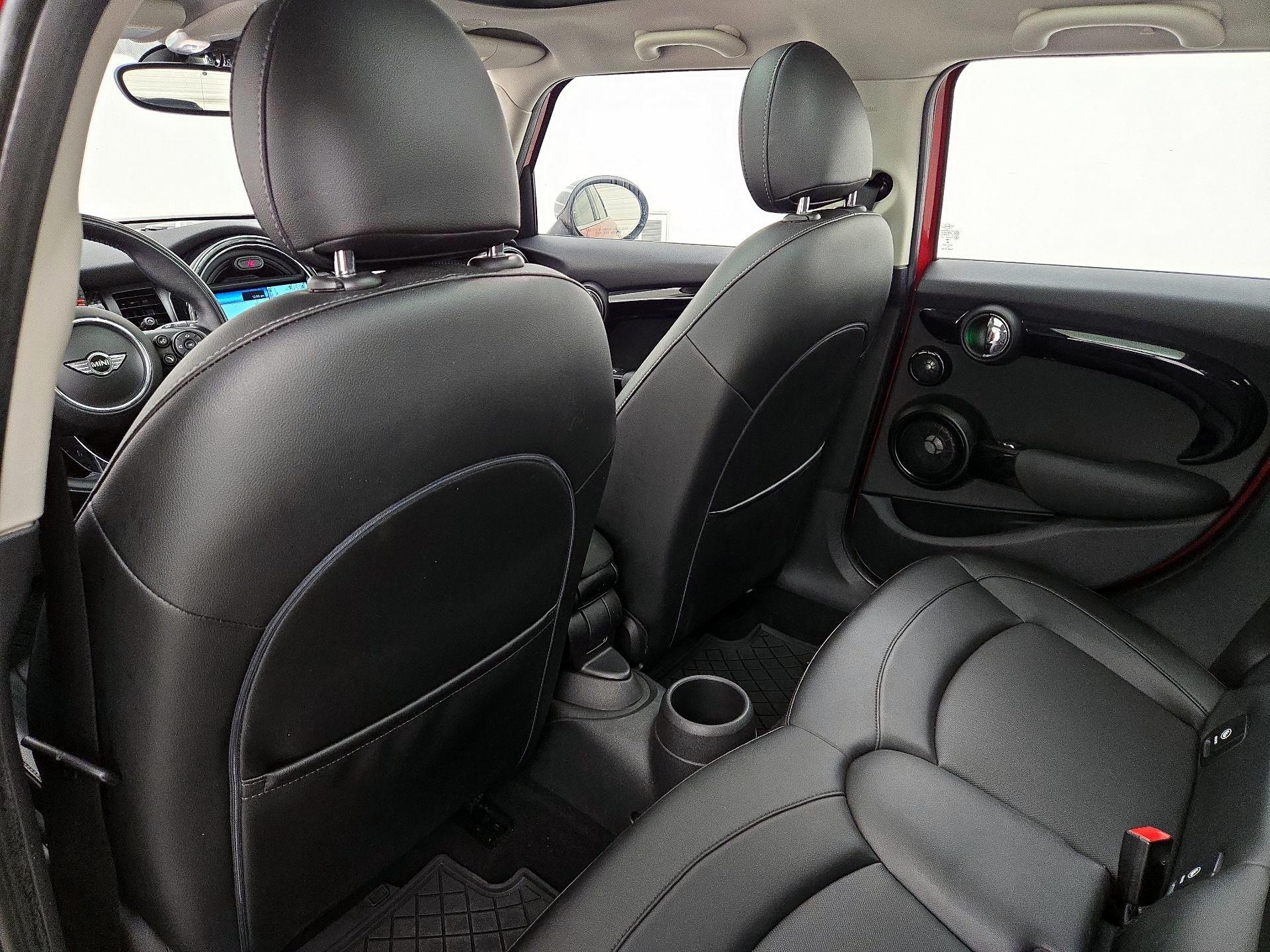 Thumbnail: 2016 MINI Cooper Hardtop - 20