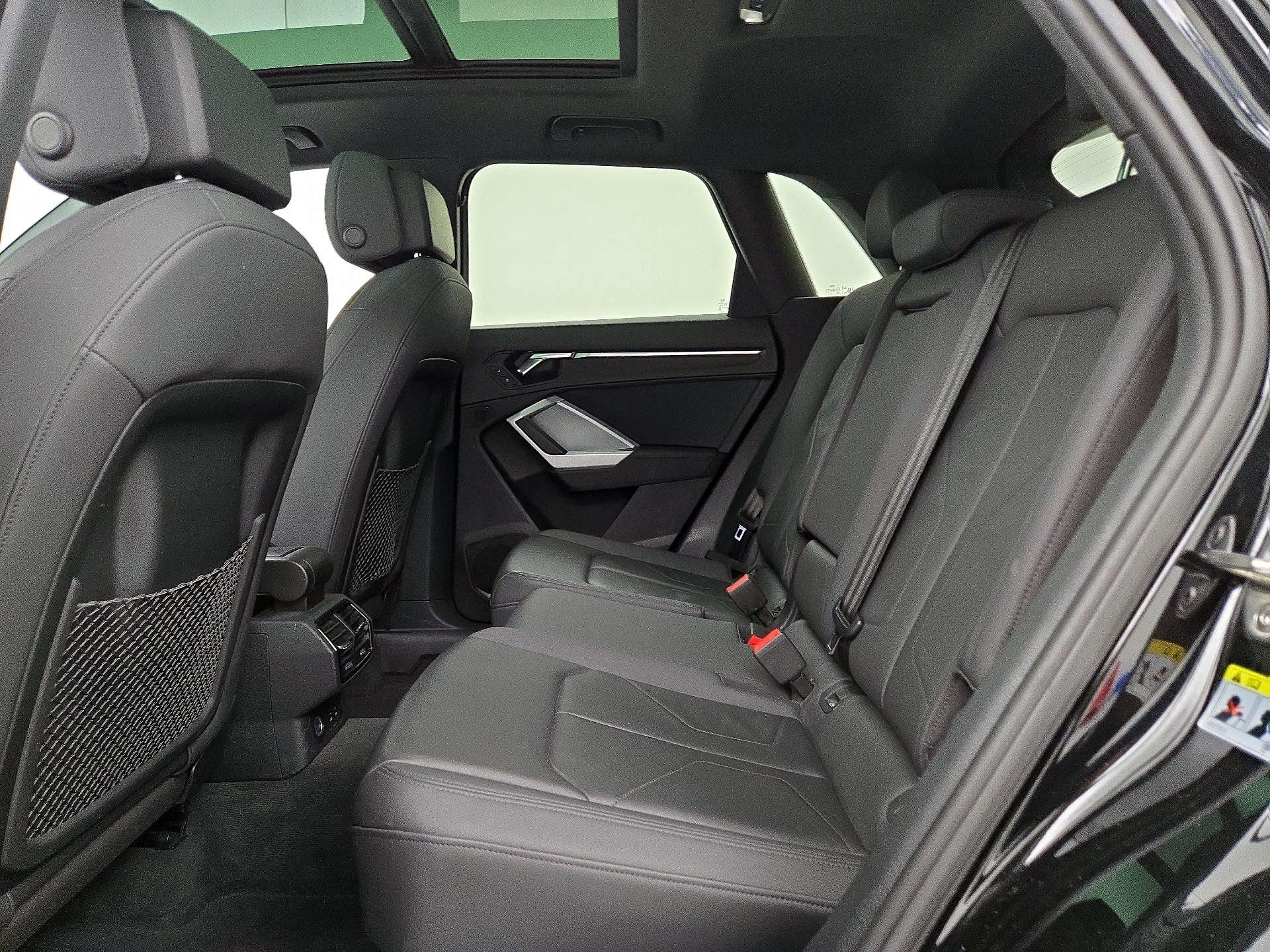 Thumbnail: 2021 Audi Q3 - 19