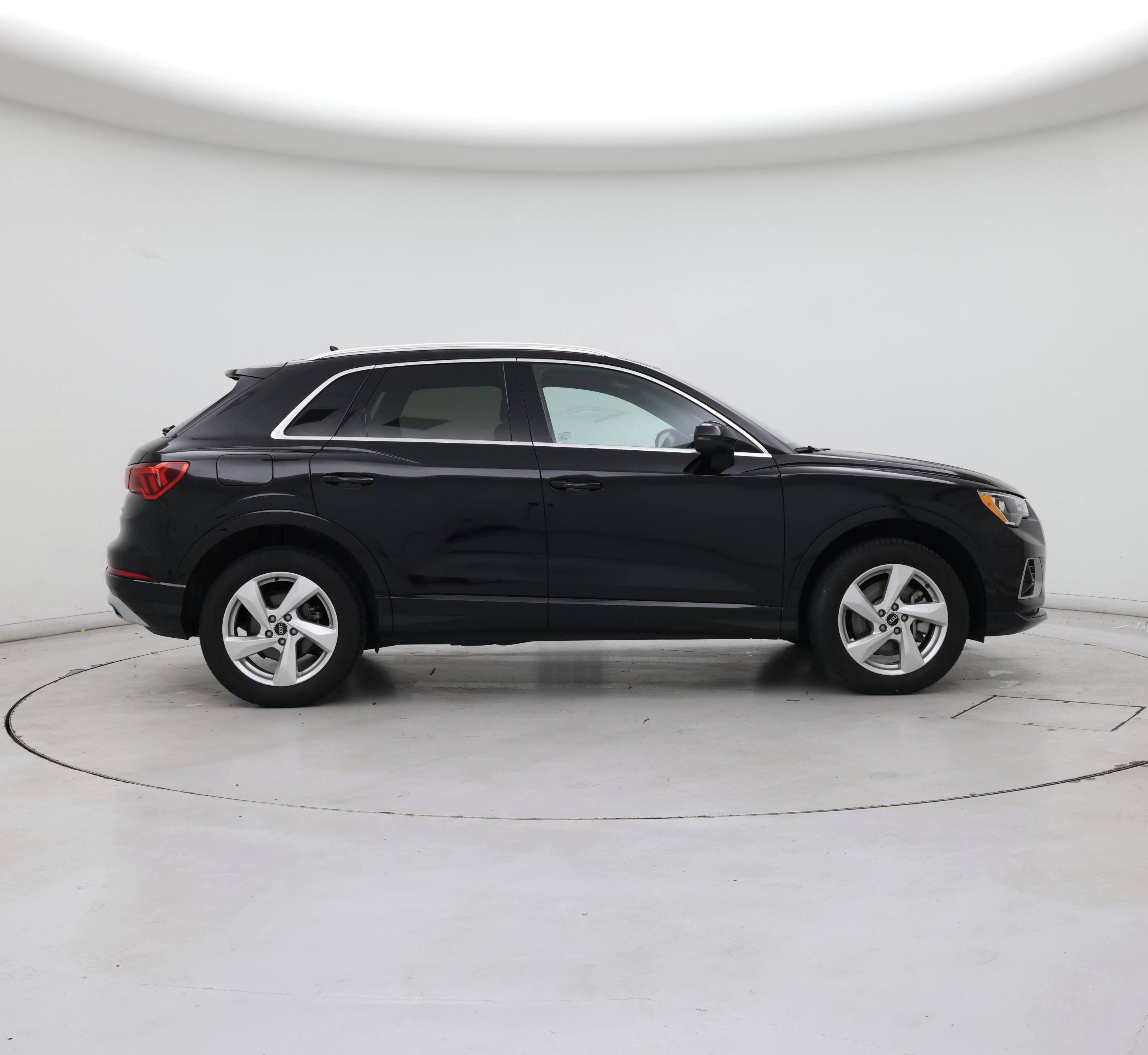Thumbnail: 2021 Audi Q3 - 7
