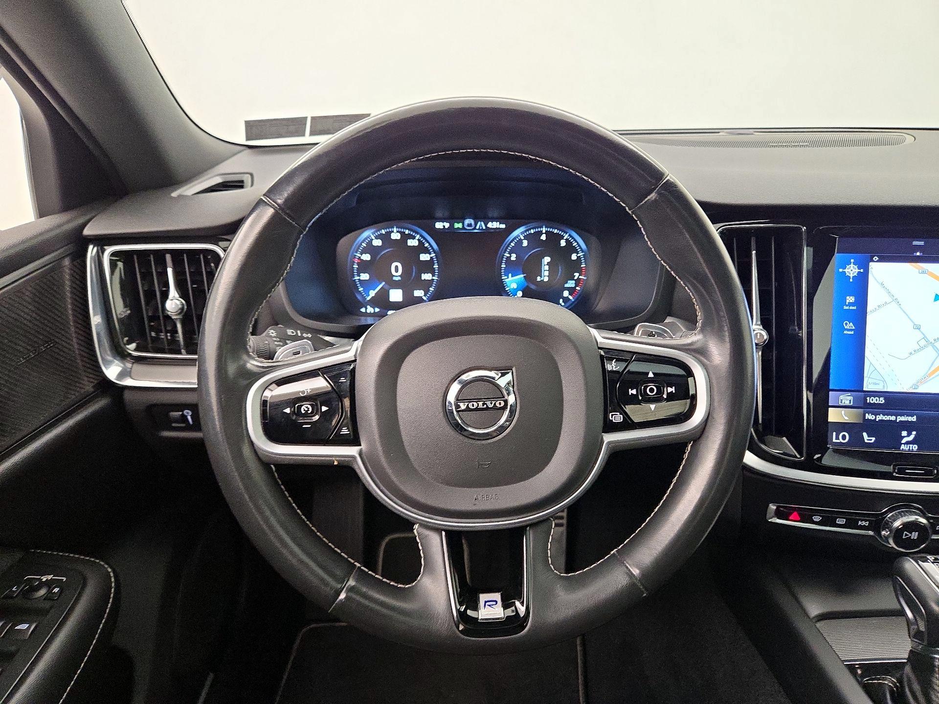 Thumbnail: 2019 Volvo S60 - 10