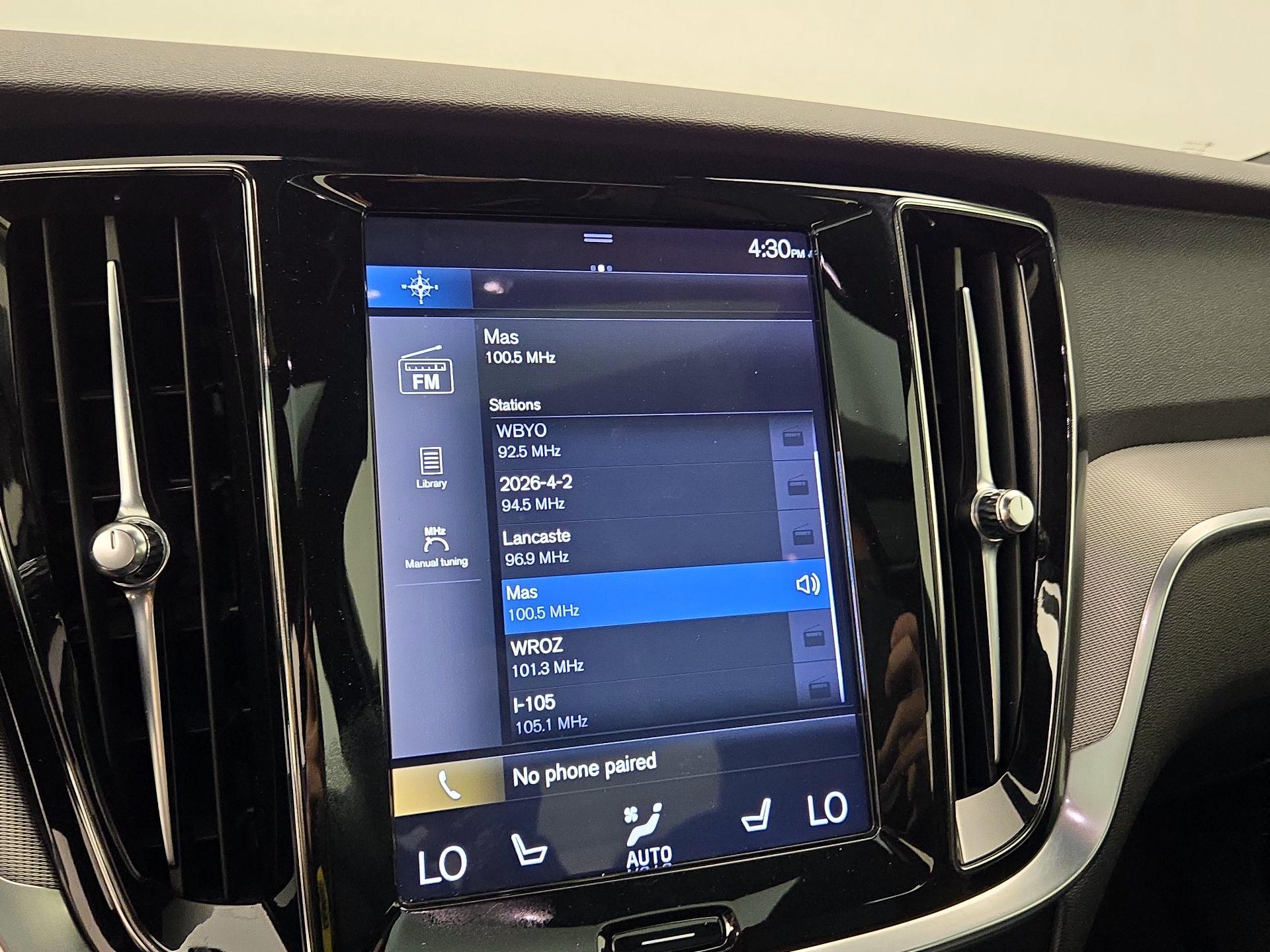 Thumbnail: 2019 Volvo S60 - 16