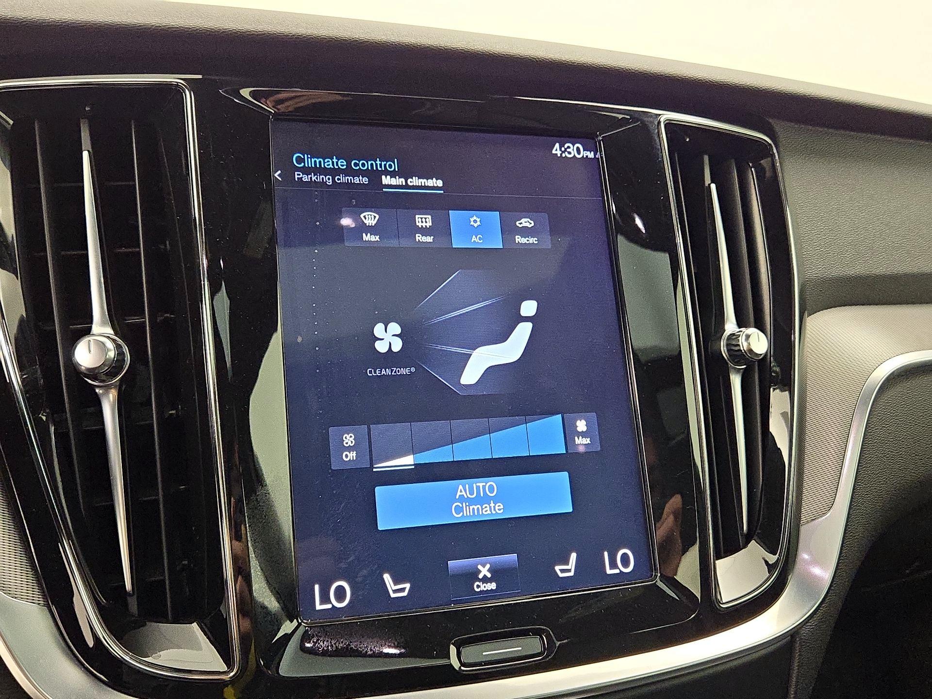 Thumbnail: 2019 Volvo S60 - 17