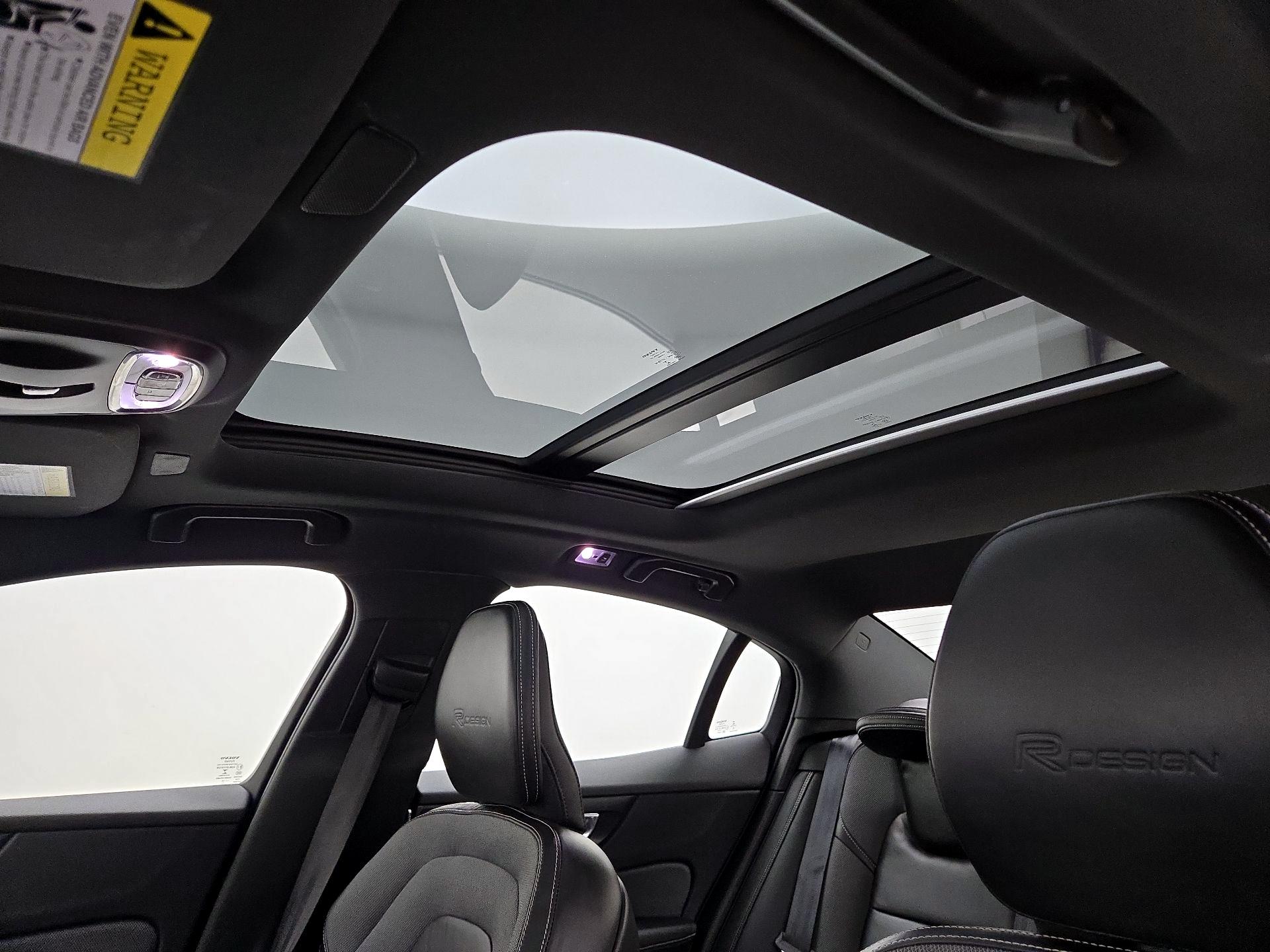 Thumbnail: 2019 Volvo S60 - 20