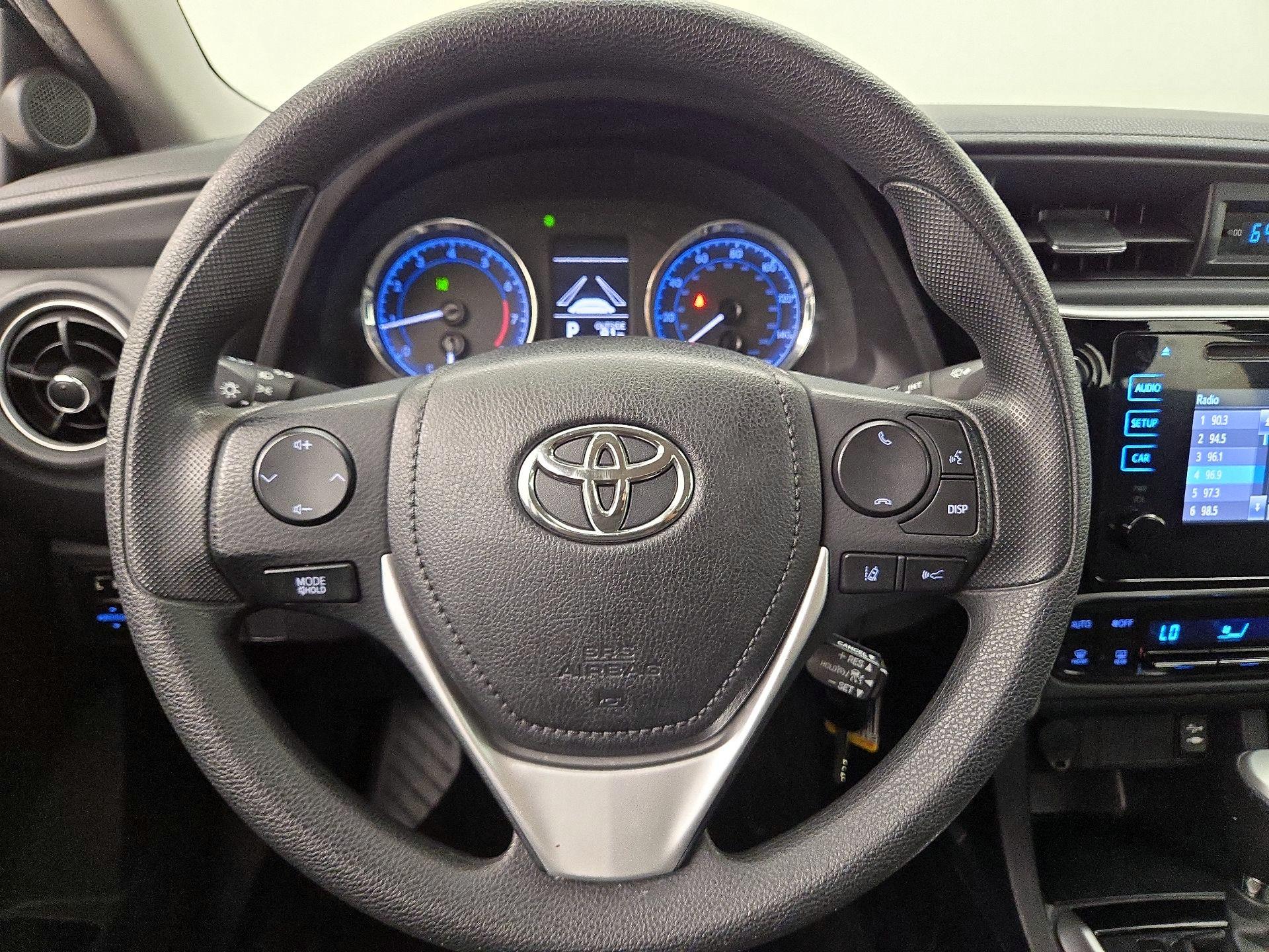 Thumbnail: 2017 Toyota Corolla - 10