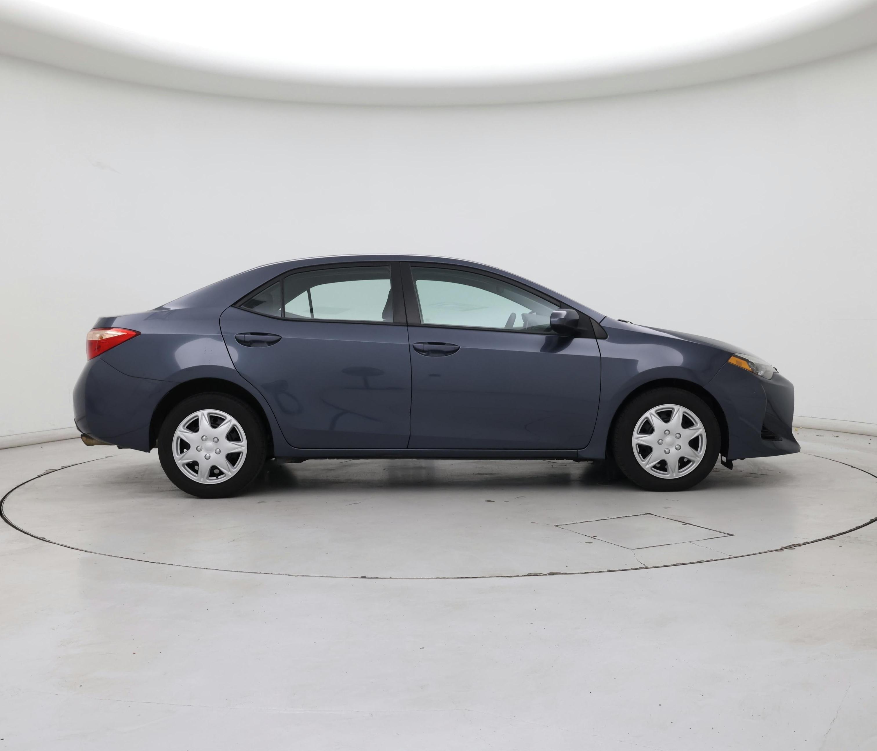 Thumbnail: 2017 Toyota Corolla - 7