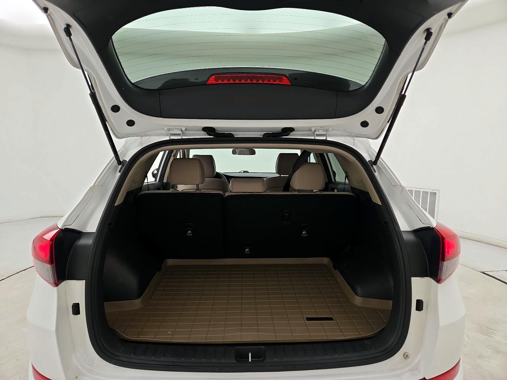 Thumbnail: 2018 Hyundai Tucson - 19