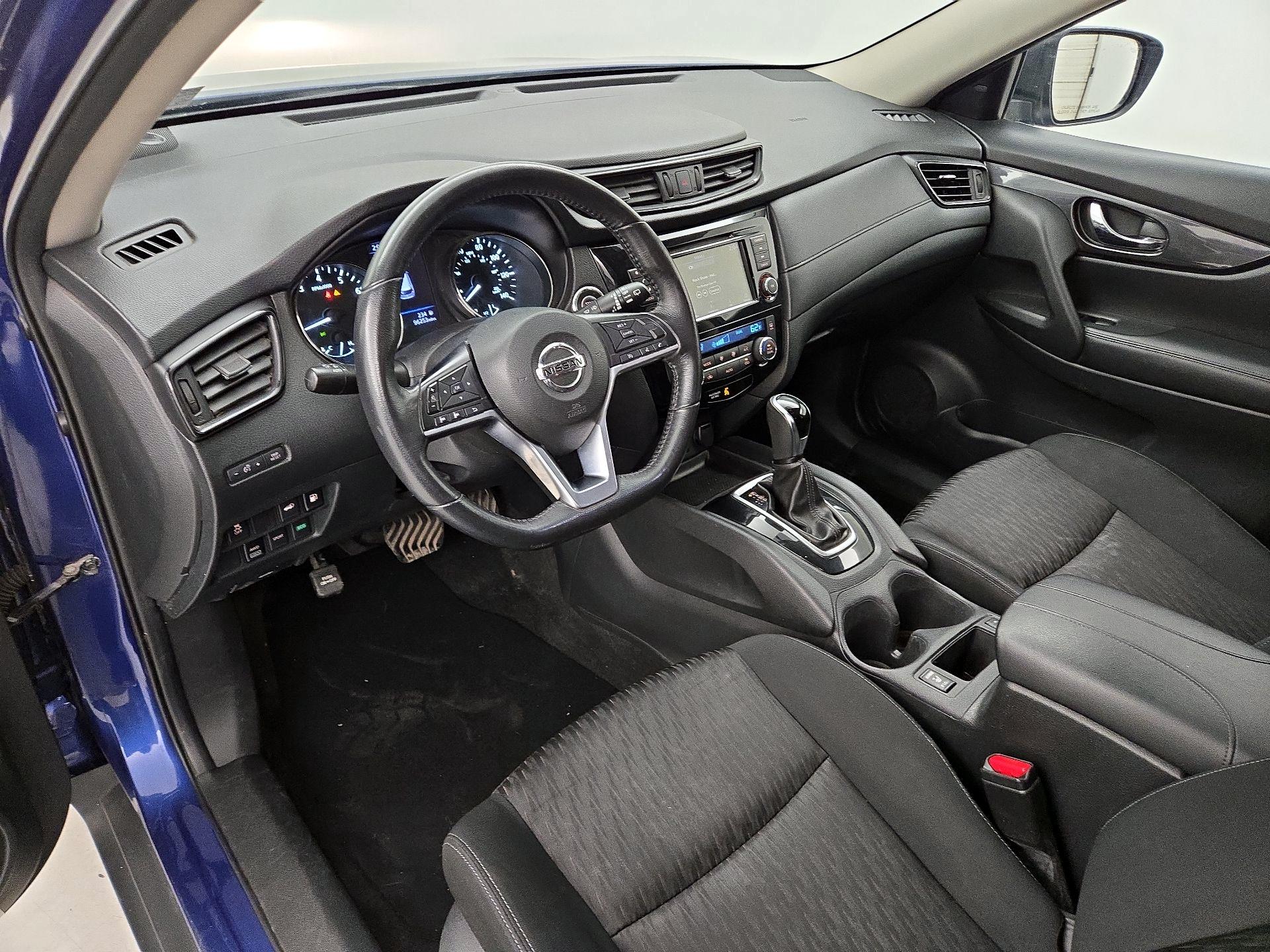 Thumbnail: 2018 Nissan Rogue - 11