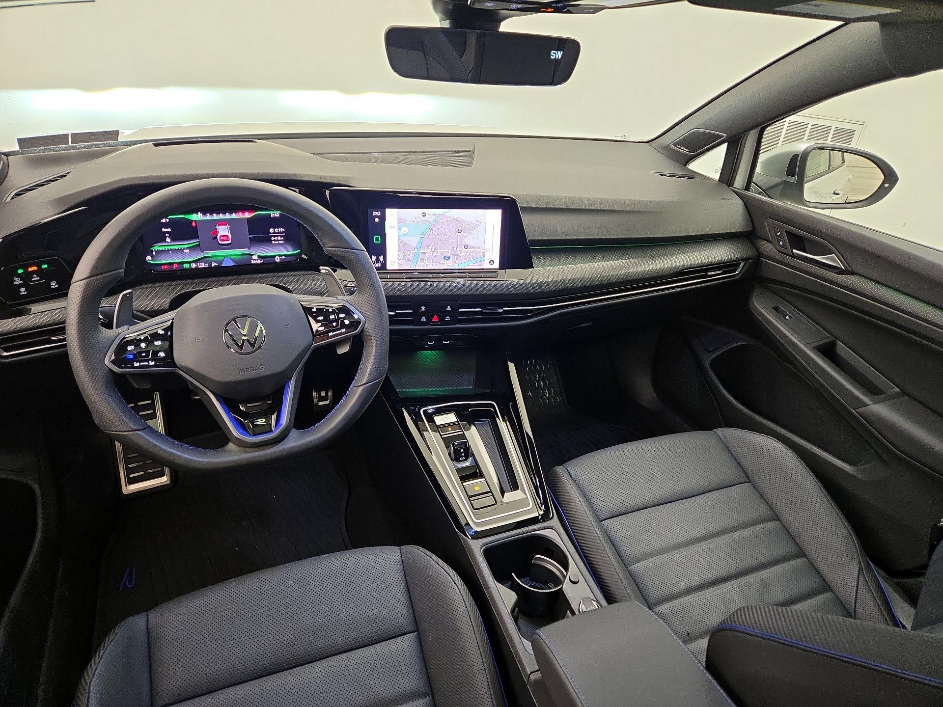 Thumbnail: 2024 Volkswagen Golf - 9