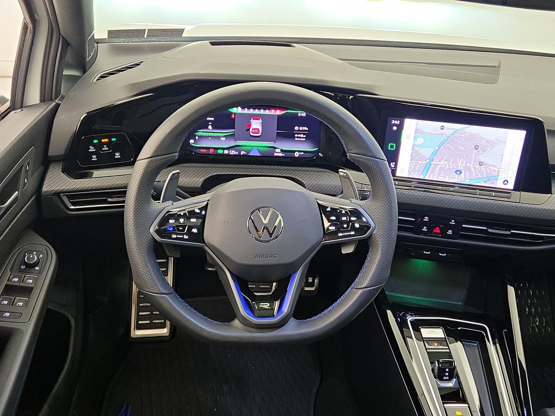 Thumbnail: 2024 Volkswagen Golf - 10