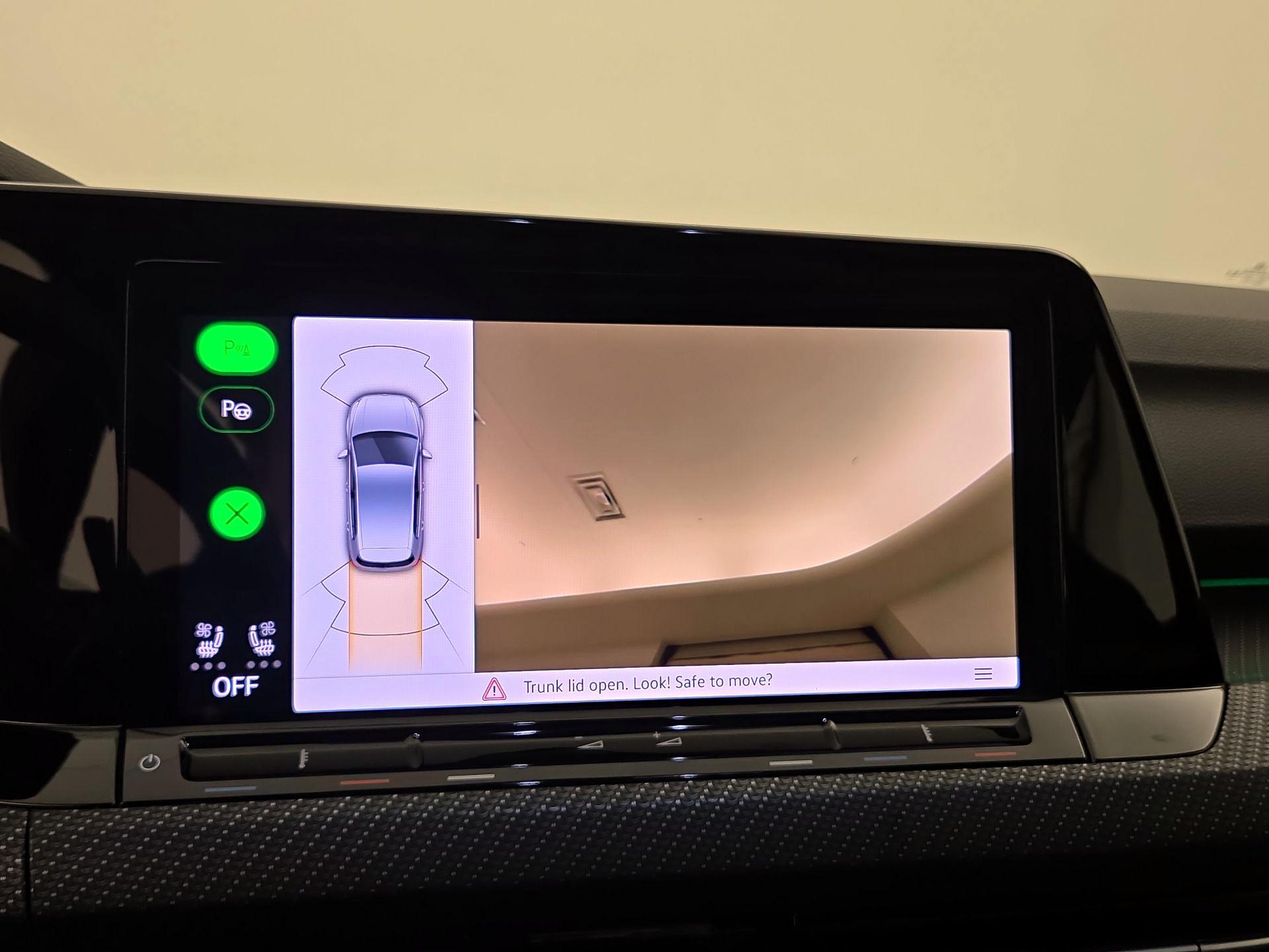 Thumbnail: 2024 Volkswagen Golf - 15