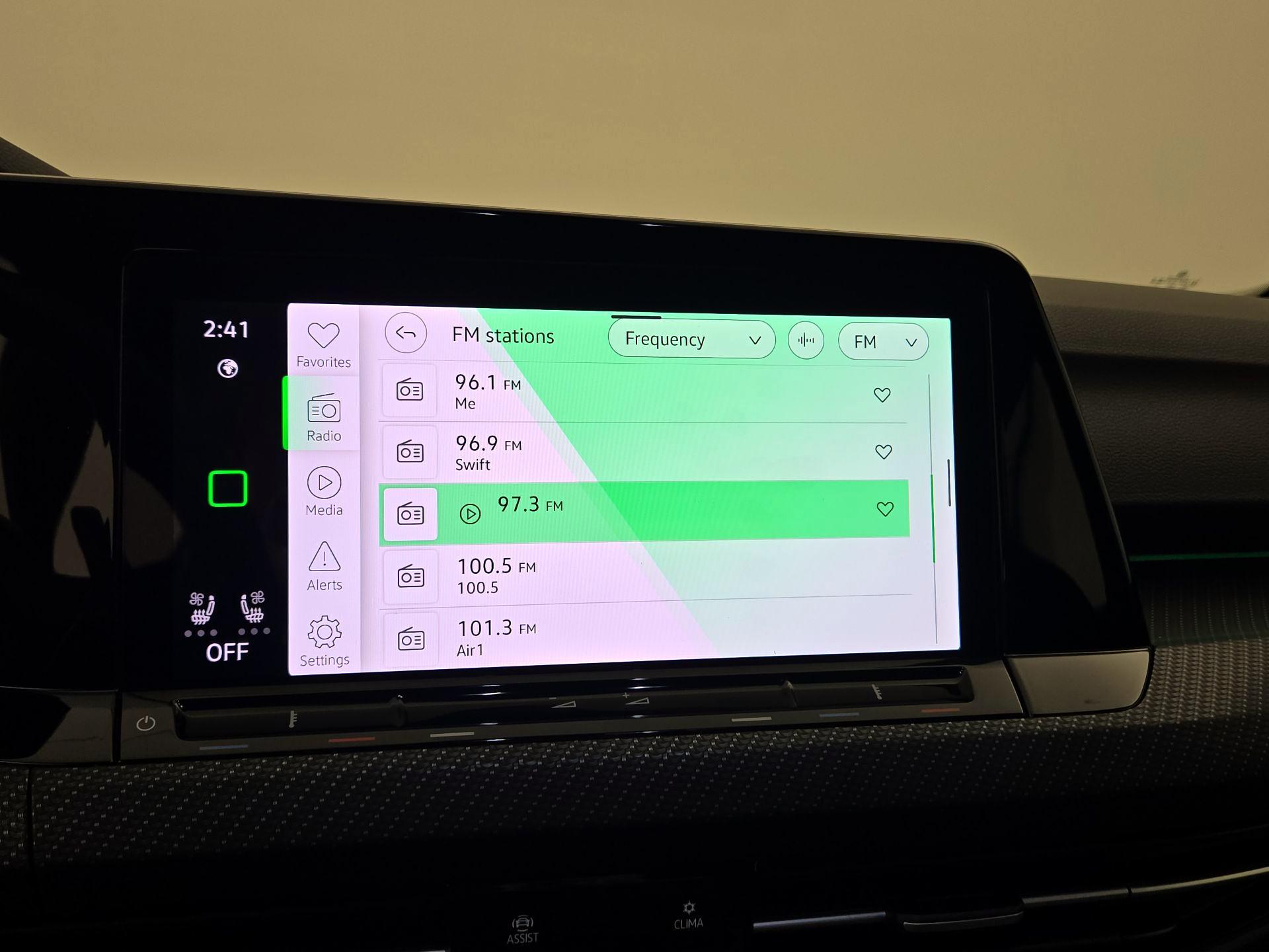 Thumbnail: 2024 Volkswagen Golf - 16